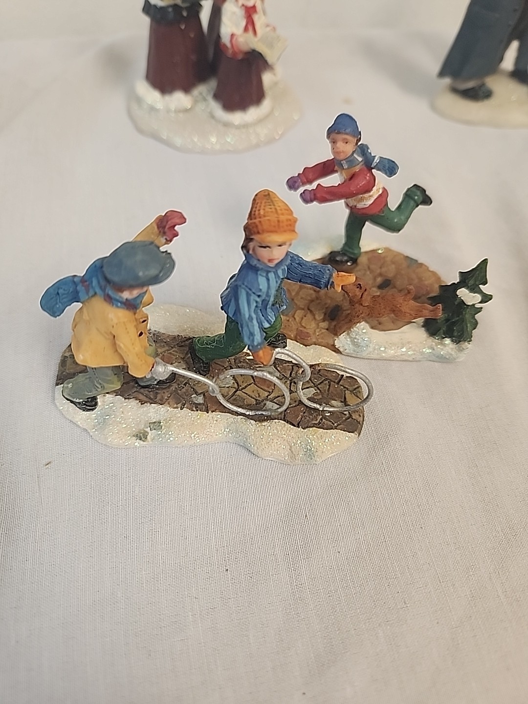 Christmas Village Figurines 19 pcs Carolers Couples Snowman Santa Kids More