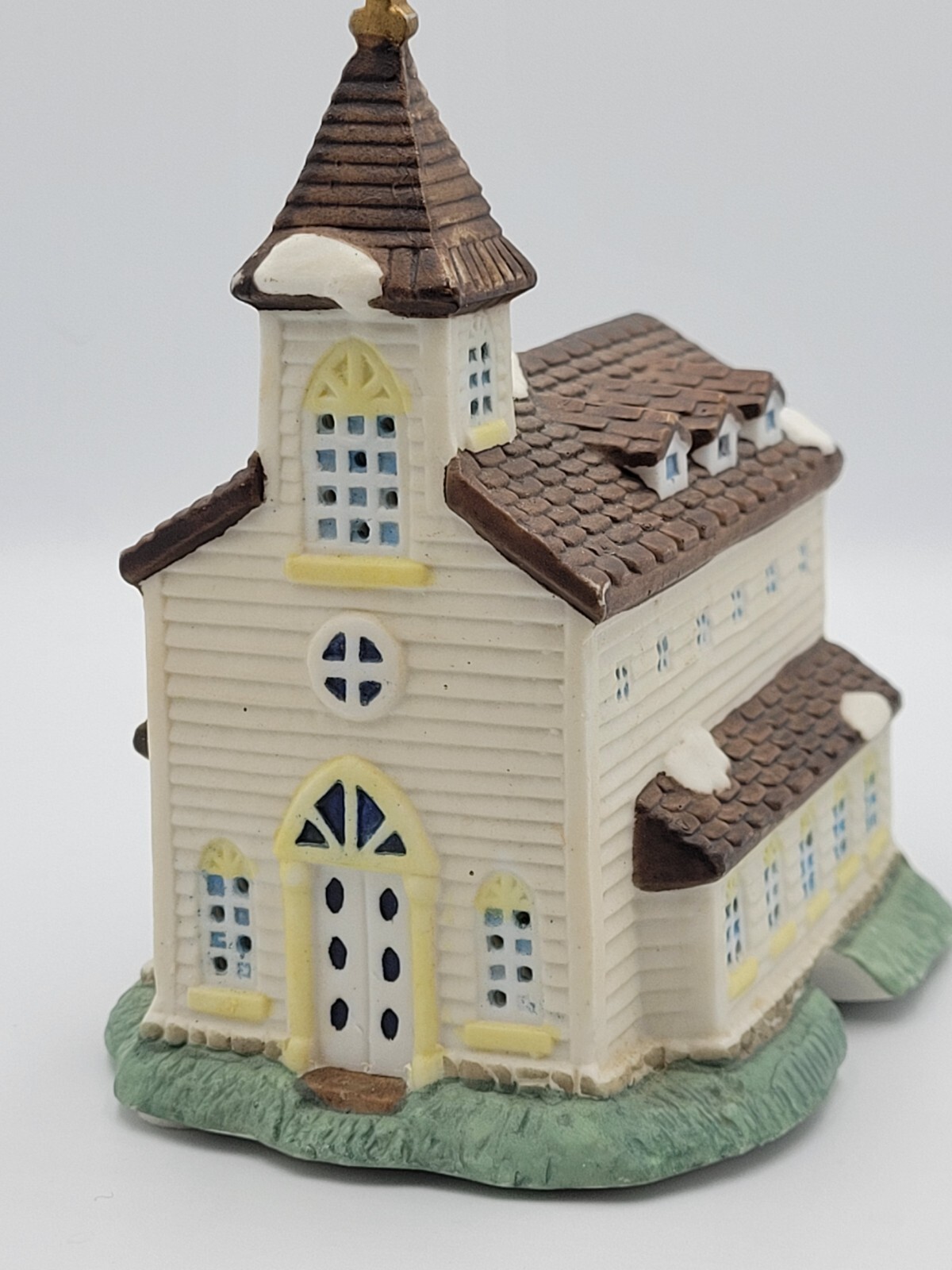 1994 Vintage American Landmark Collection Christmas Village Church 