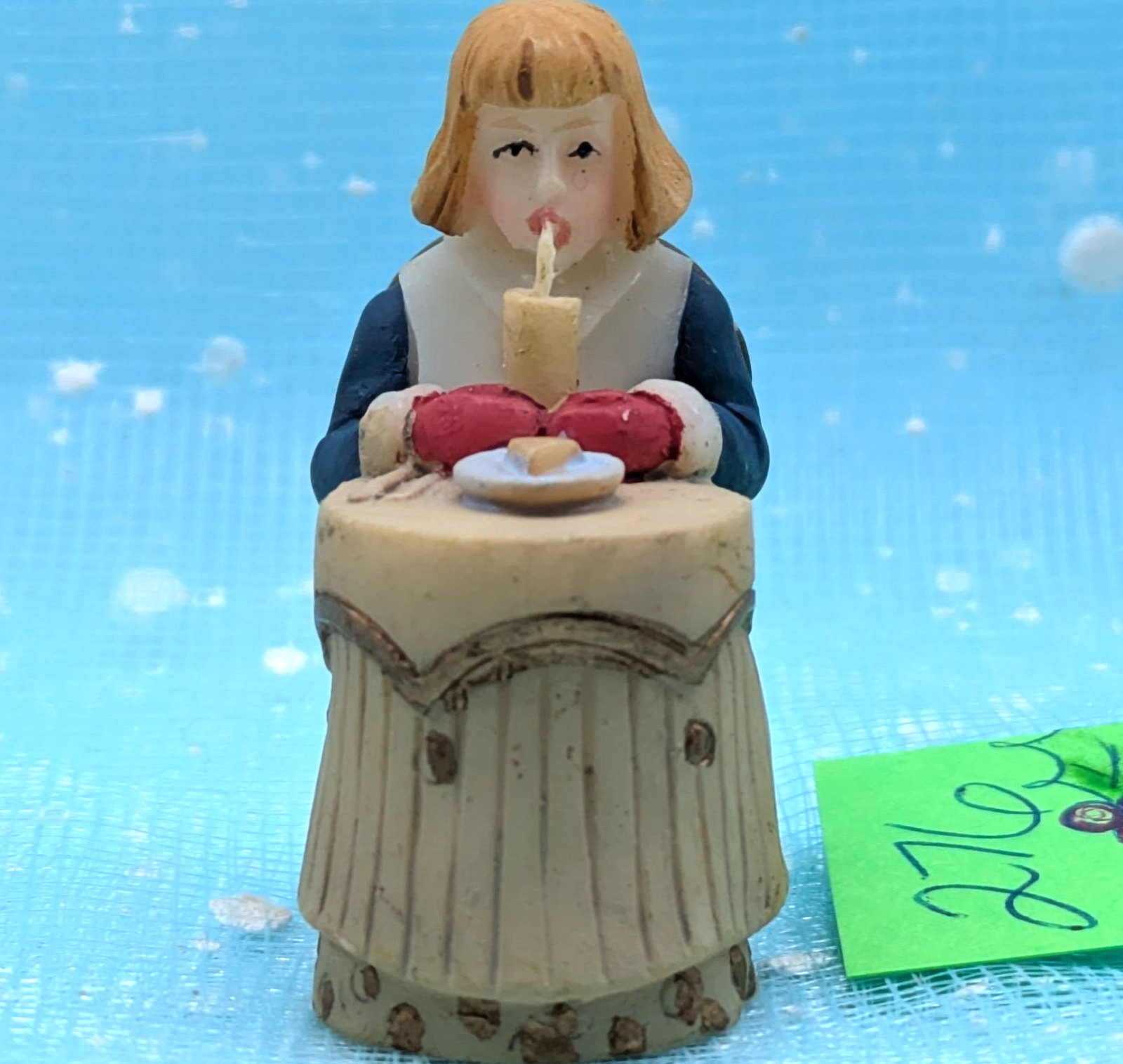 Hershey’s Holiday Village Sipping Cocoa girl Christmas figurine NO BOX INV276
