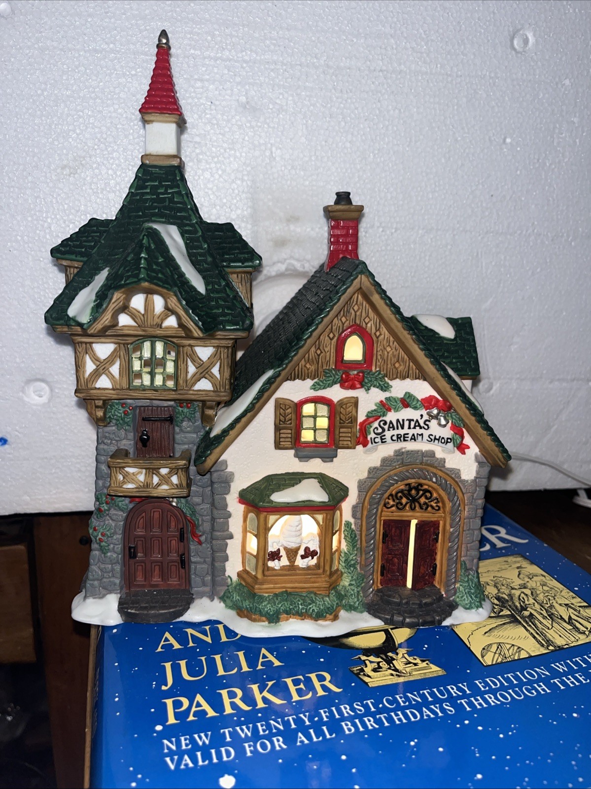 Christmas Village Santas Ice Cream Shop Heartland Limited Porcelain Lighted,