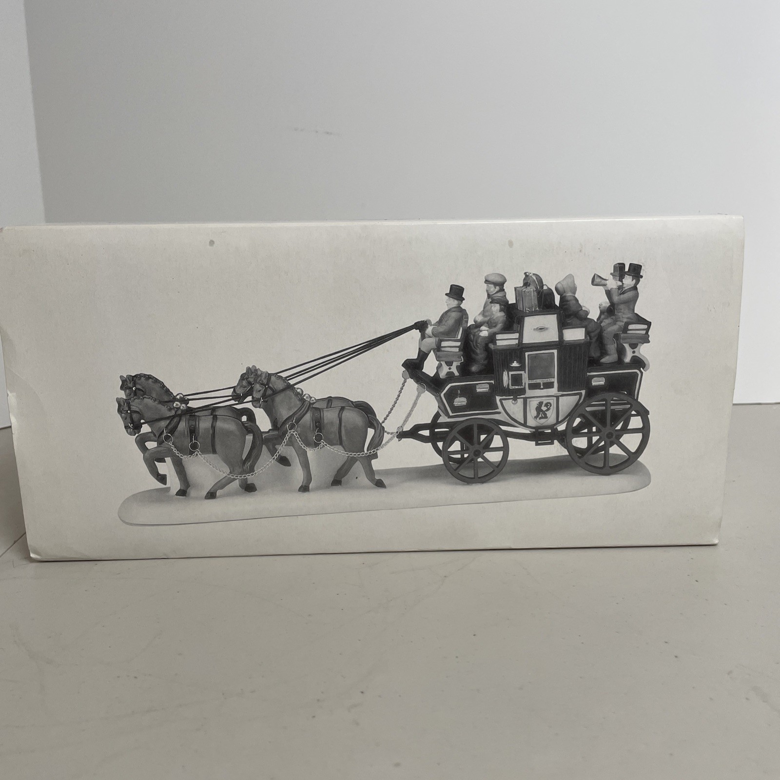 Department 56 “Holiday Coach” Heritage Village Collection 5561-1 Retired