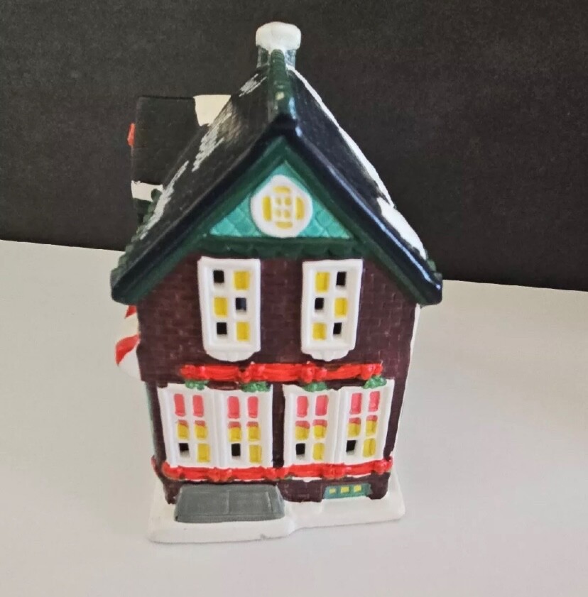 COCA-COLA JENNY’S SWEET SHOPPE TOWN SQUARE COLLECTION CHRISTMAS VILLAGE