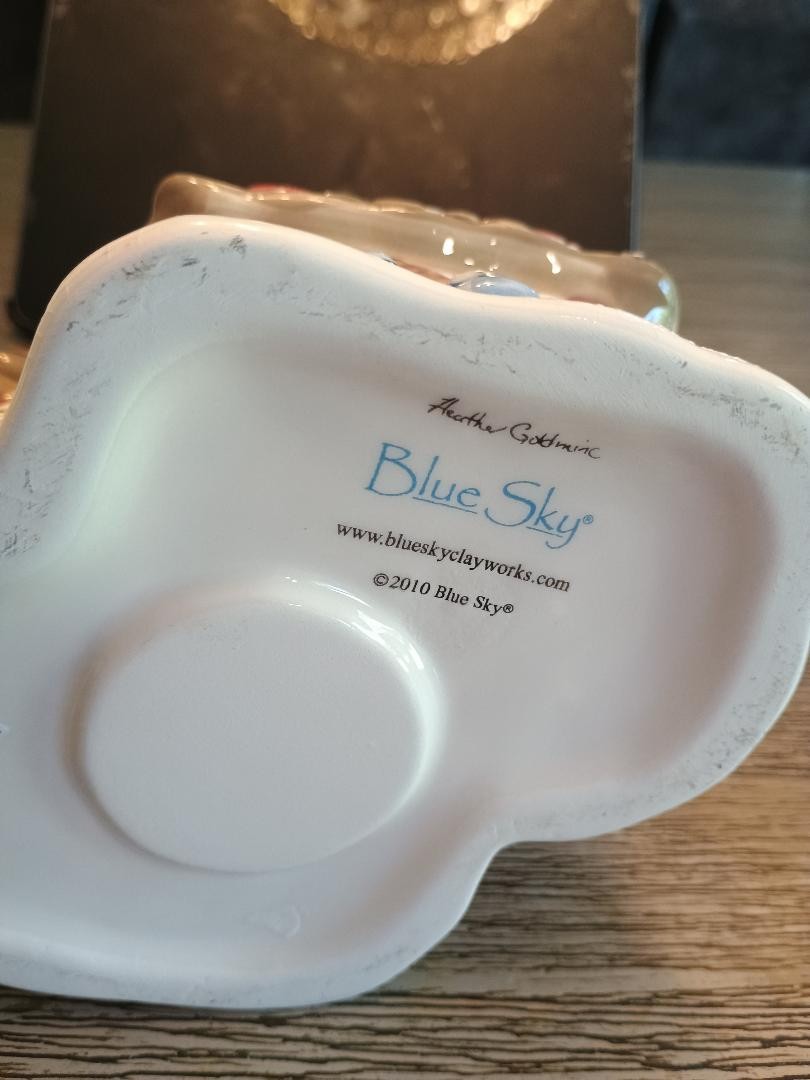 Blue Sky Clayworks Donners Reindeer Games Toy Shop Tealight Candle Holder 2010