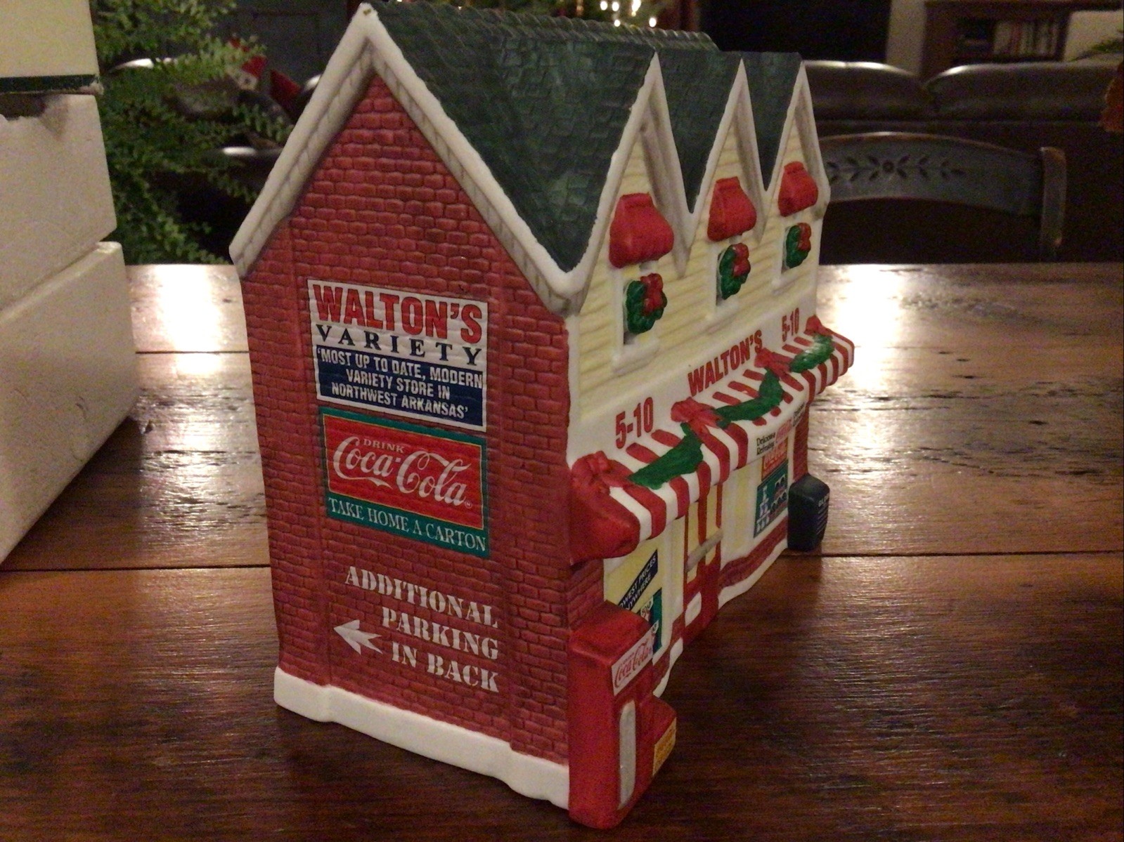 Vintage 1996 Coca-Cola Walton’s 5&10 Town Square Christmas Collection with Light