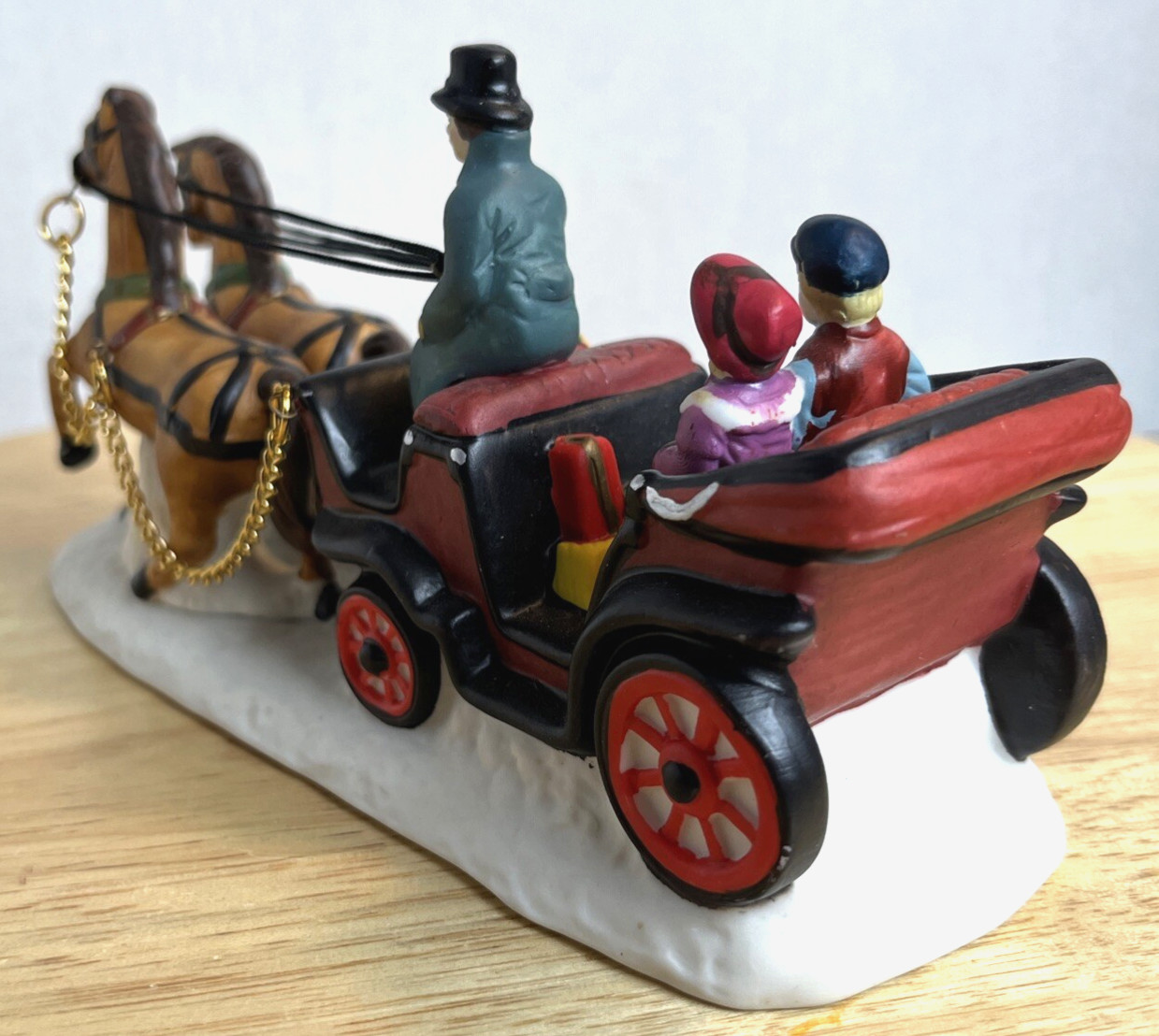 Copperfield Keepsake Porcelain Carriage Horses Christmas Village Decor TM1011
