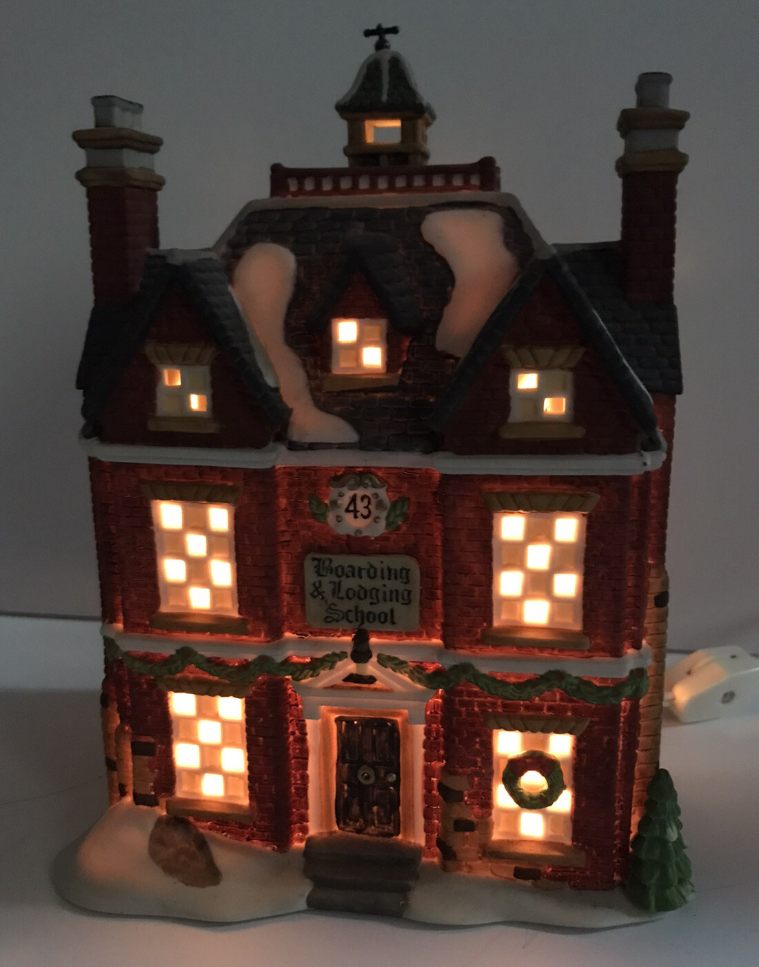 Department 56 Boarding & Lodging School 5810-6 Dickens Village Series Heritage