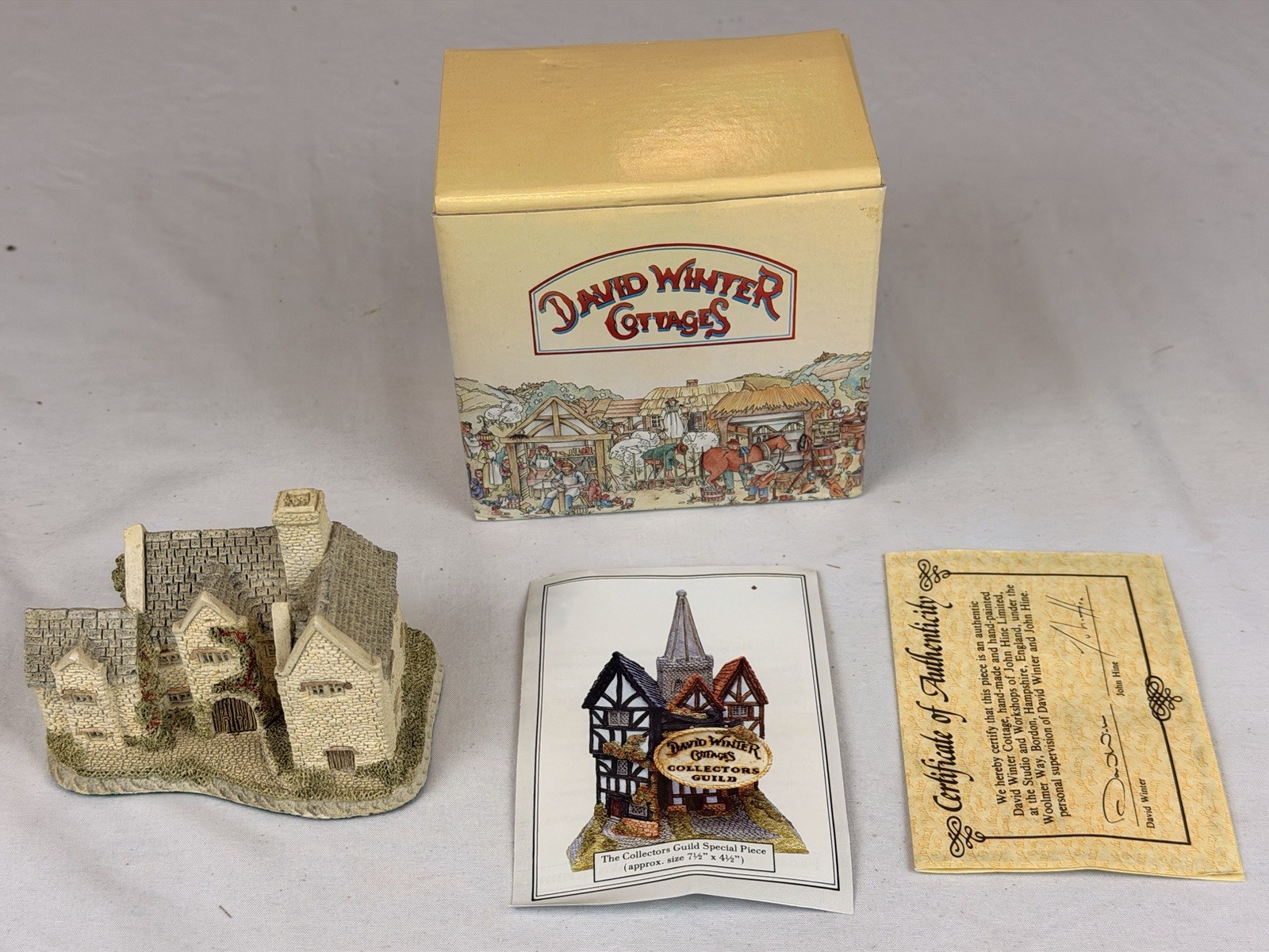 David Winter Blackfriars Grange Cottage 1985 w Box COA Handmade England Vintage