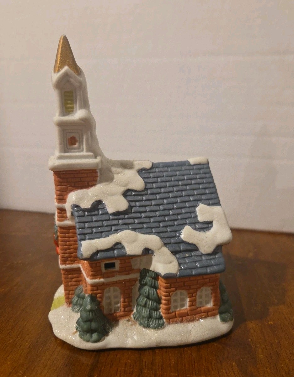 Franks Winter Tyme Village Lighted Schoolhouse