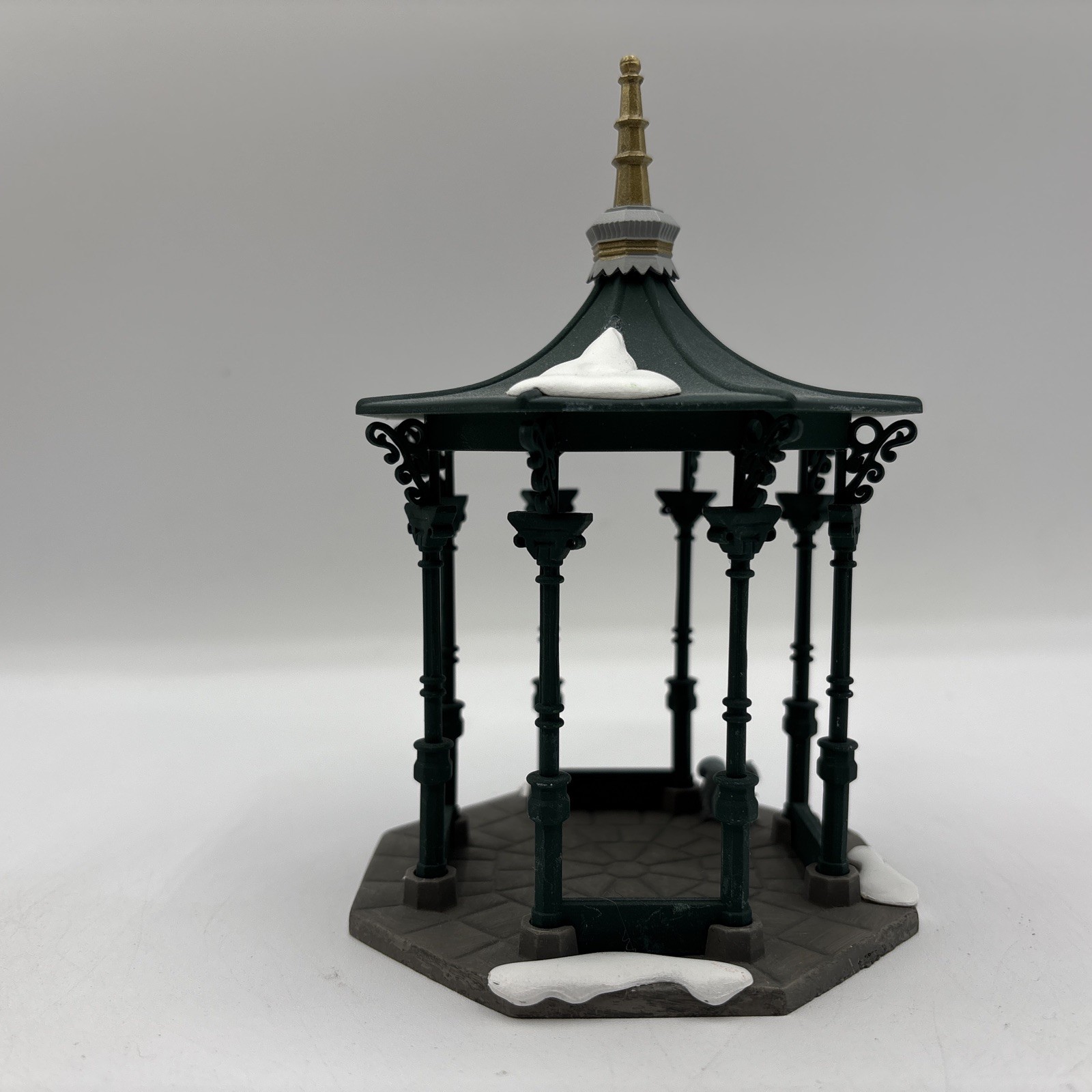 Department 56 1989 Vintage Heritage Village Collection Town Square Gazebo 5513-1