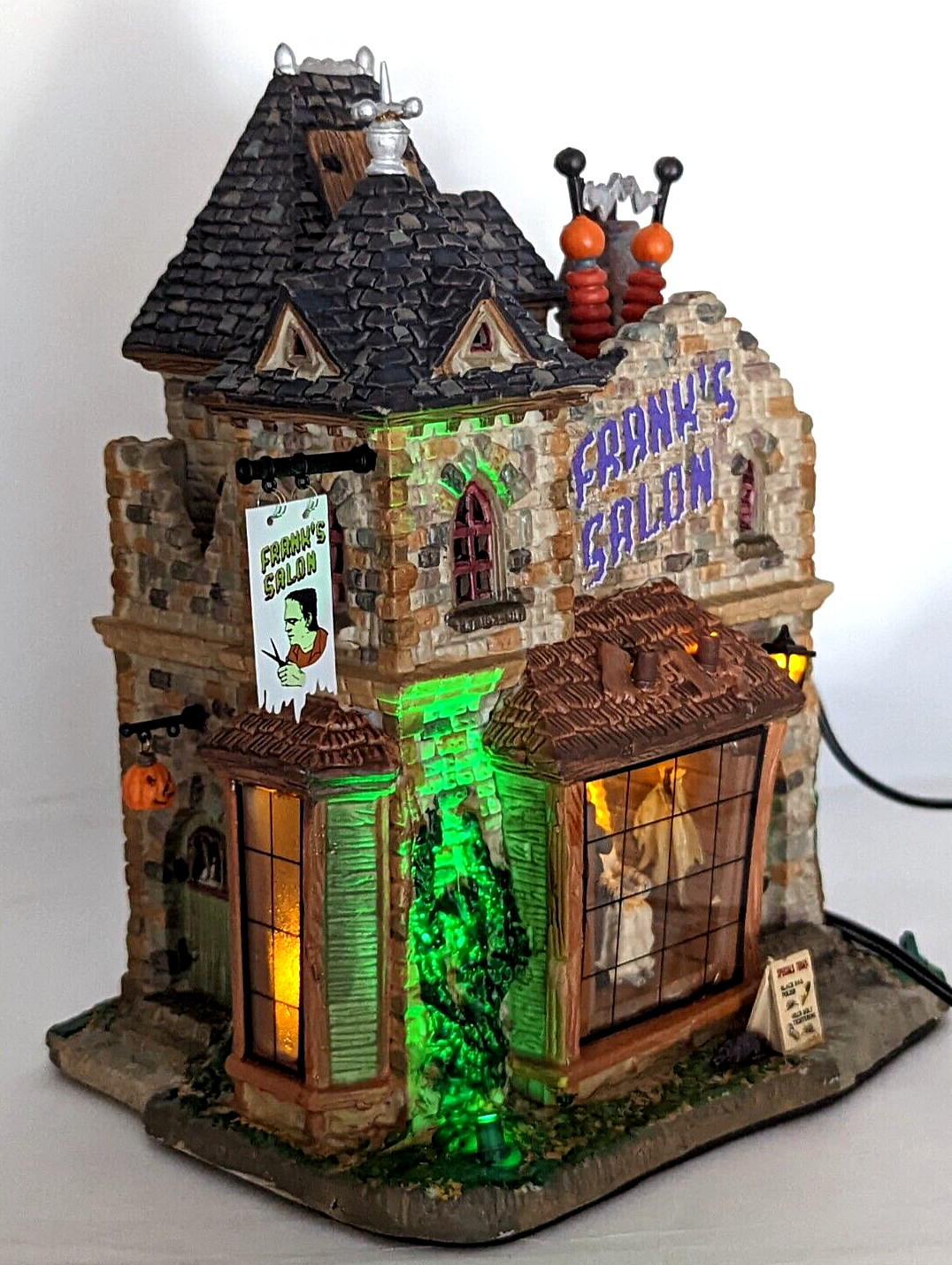 Lemax Spooky Town Franks Salon Frankenstein Hair Cut LED Sound Halloween Village