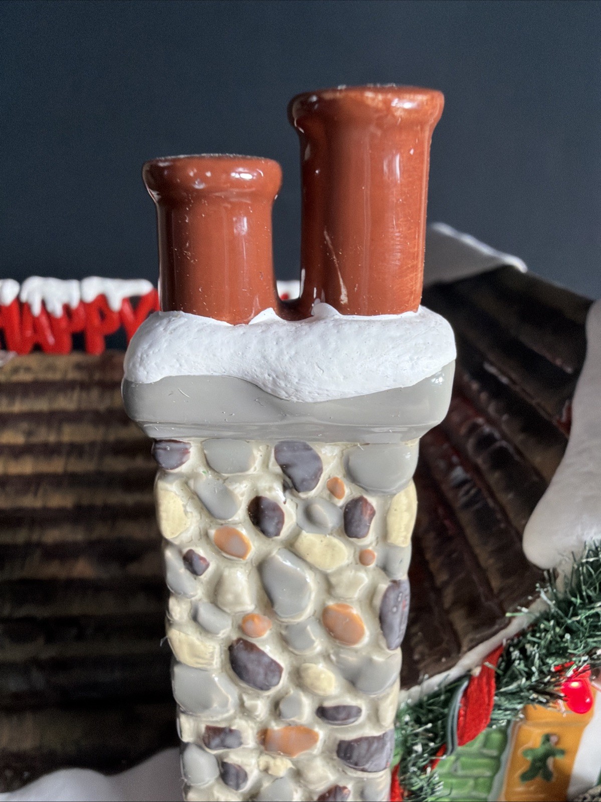 Department 56 Rare Snow Village Christmas Lane The Gingerbread House 799933 2007