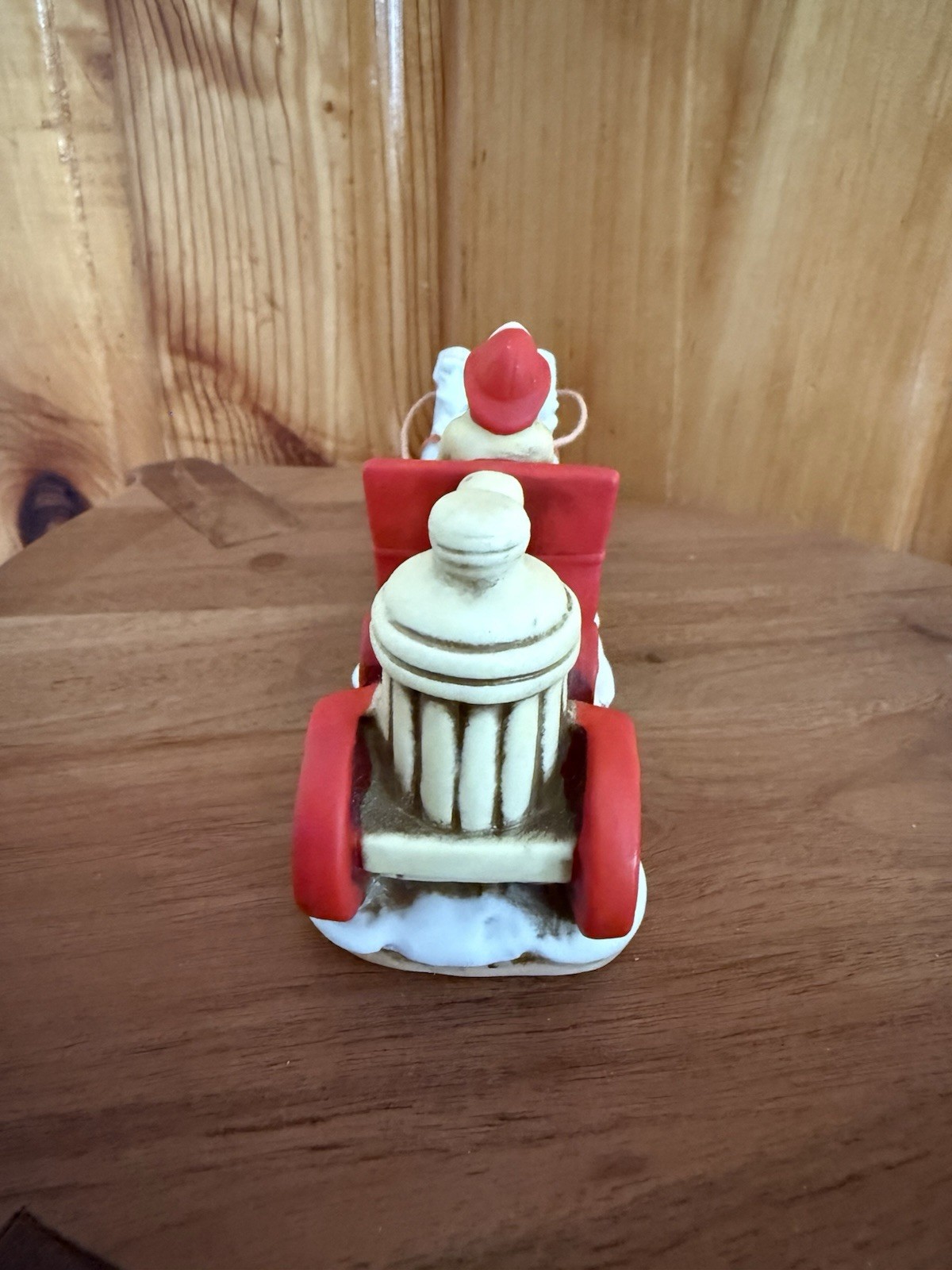 Lefton 1987 FIRE PUMP HORSE DRAWN WAGON COLONIAL VILLAGE #06458