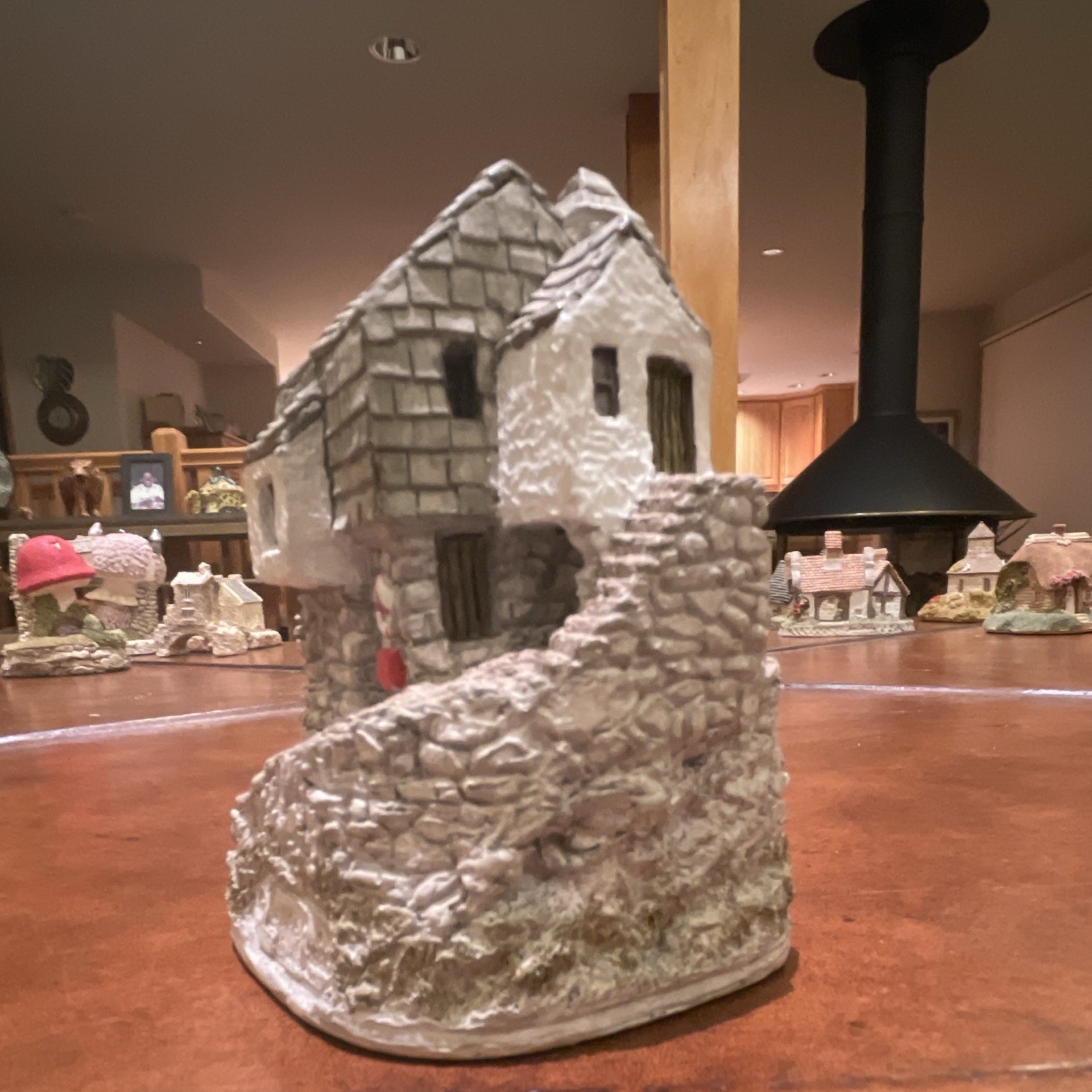 Lilliput Lane Fishermans Cottage Hand Painted Ceramic House Figurine 1980s