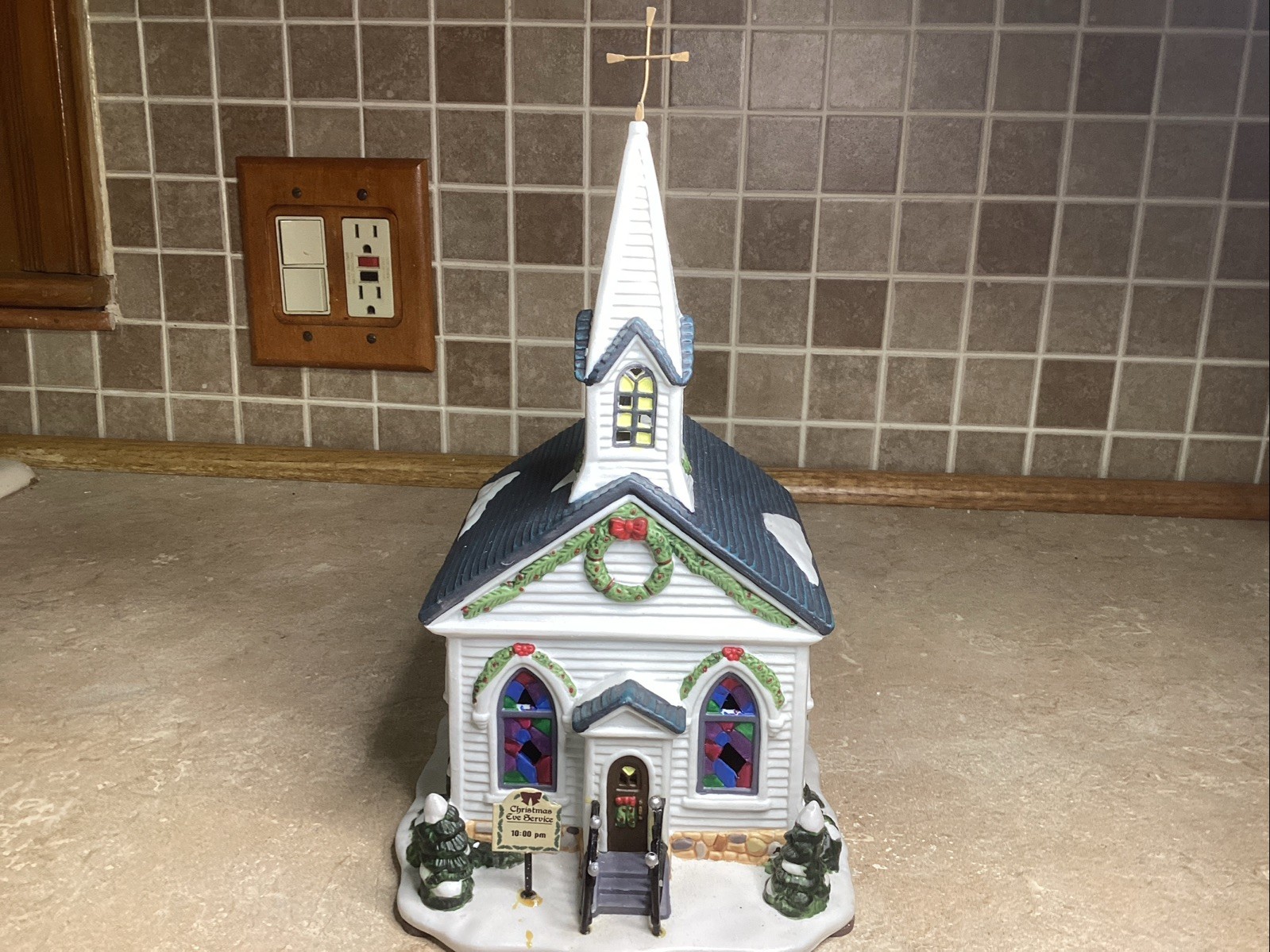 VTG ‘94 Dept 56 Original Snow Village Wedding Chapel Church- Box & Light Cord