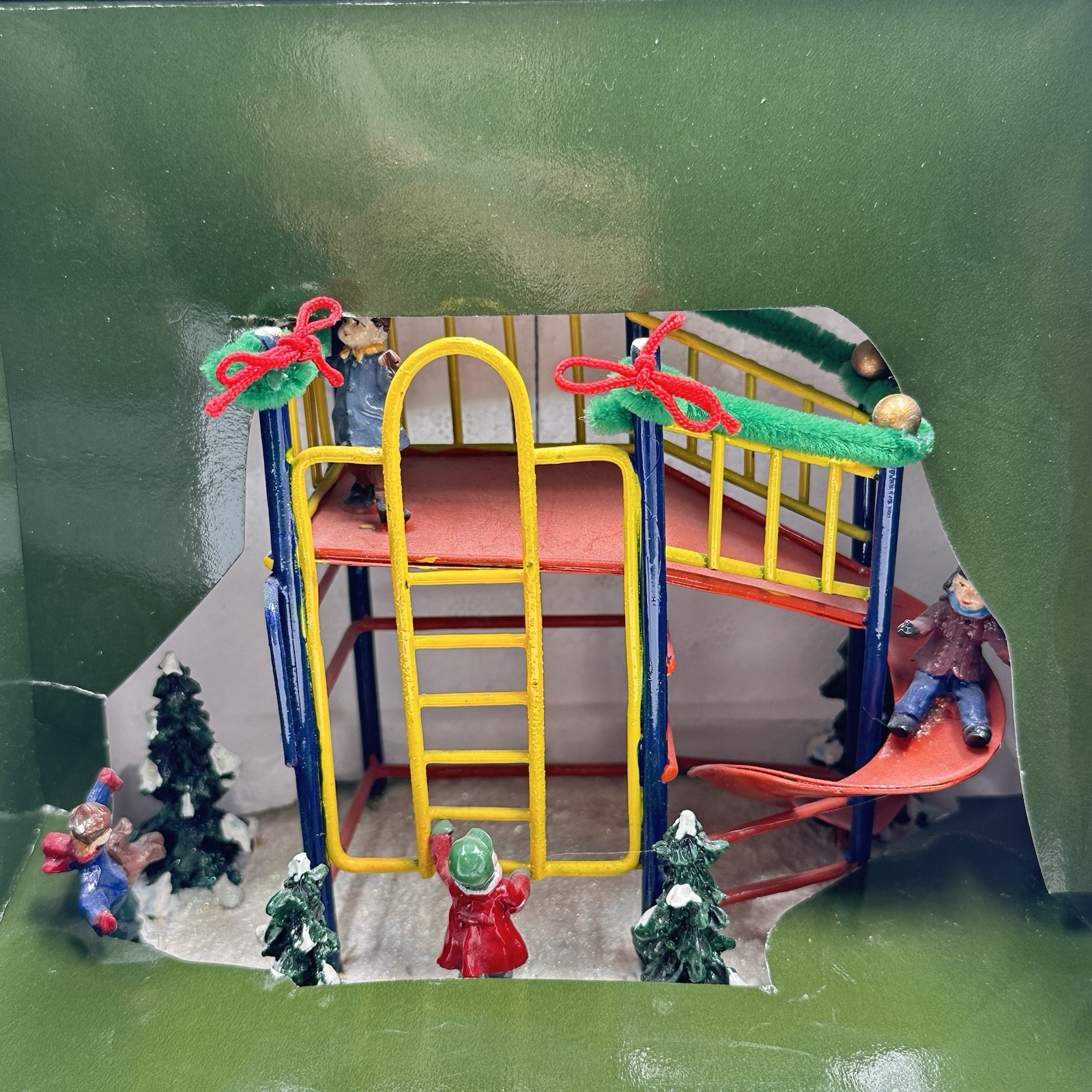 Holiday Time Christmas Village Park Avenue Townhouse Playground Park Collectible