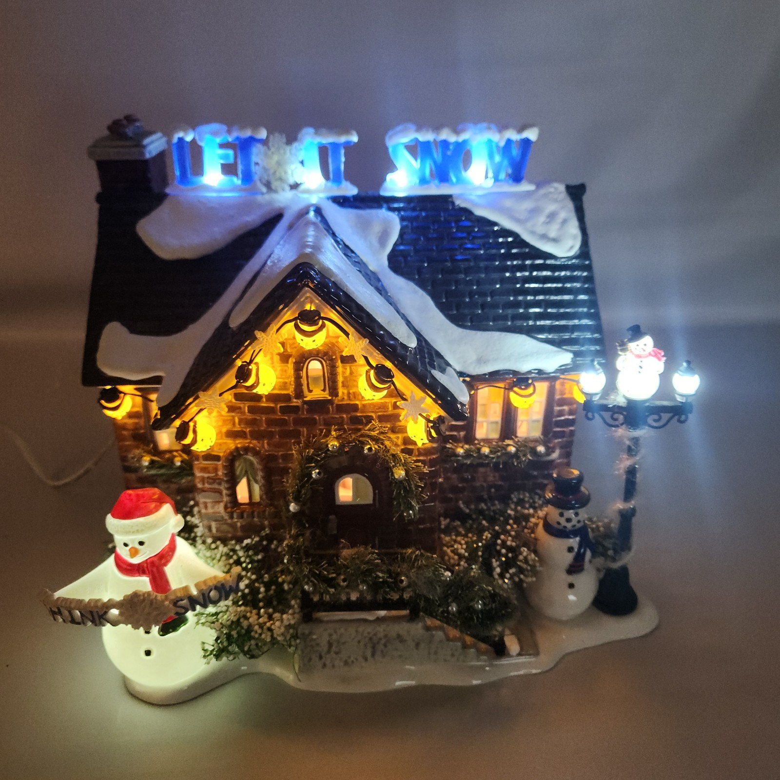 Dept. 56 Snow Village Christmas Lane The Snowman House #56.55390 RETIRED