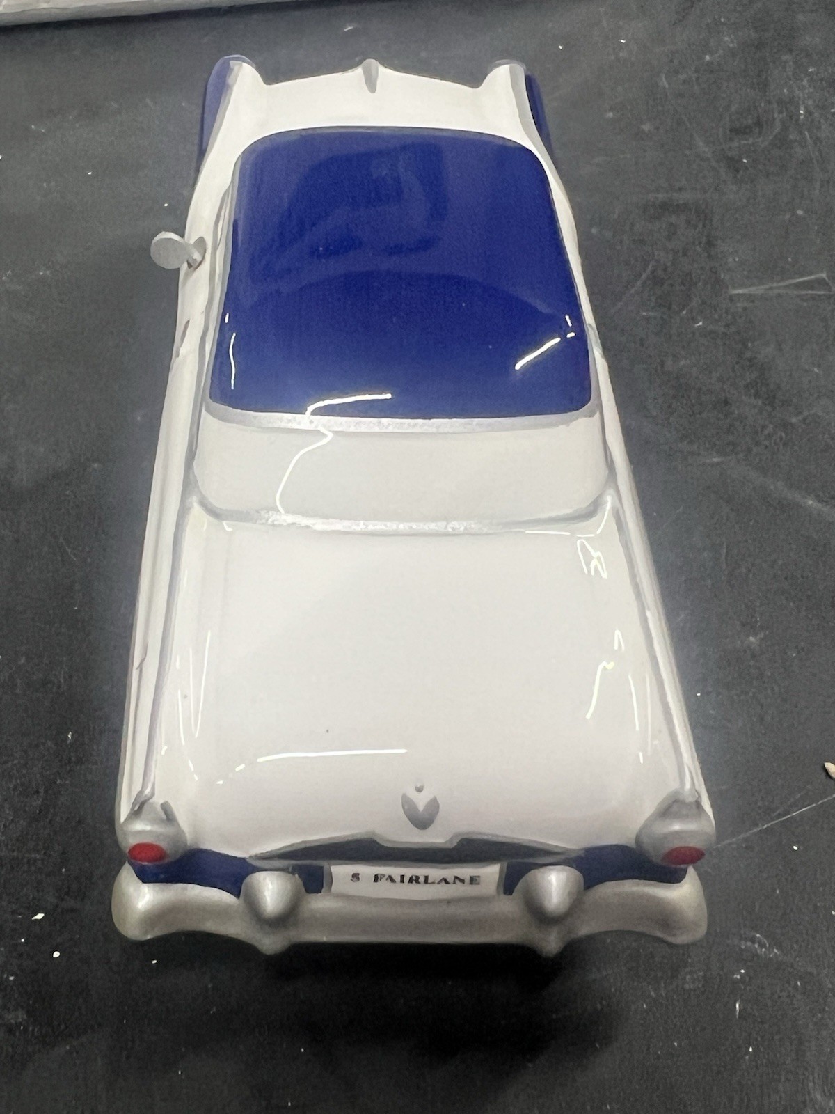 Dept 56 Snow Village 1955 Ford Fairlane With Sign 54950 Blue/White, With Box