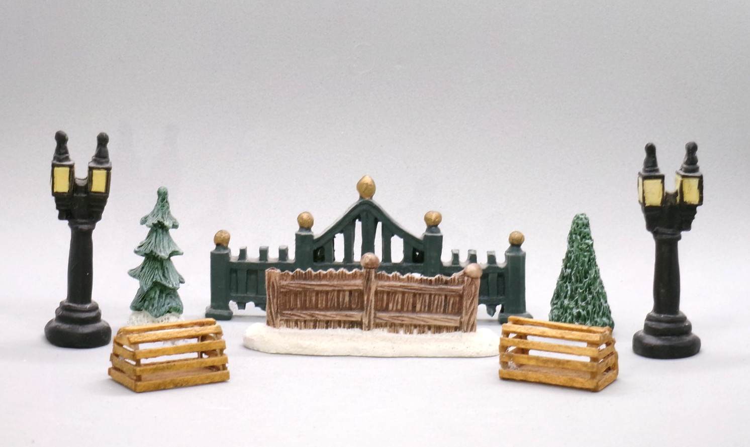 Vintage RSVP Accessories A Dickens Christmas Collection 1991
