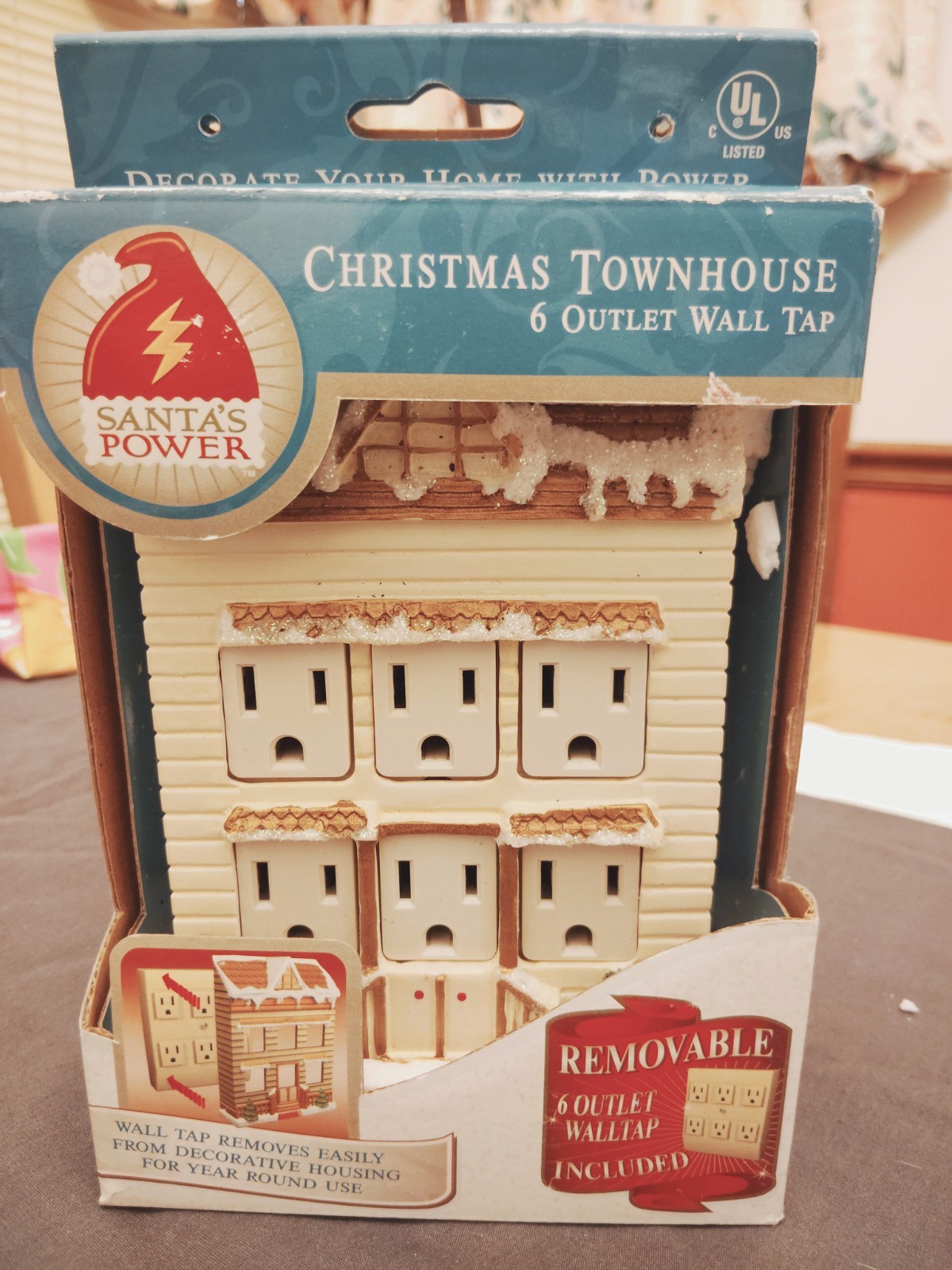 New SANTA’S POWER 6 Outlet Wall Tap Christmas Townhouse (Z-203)