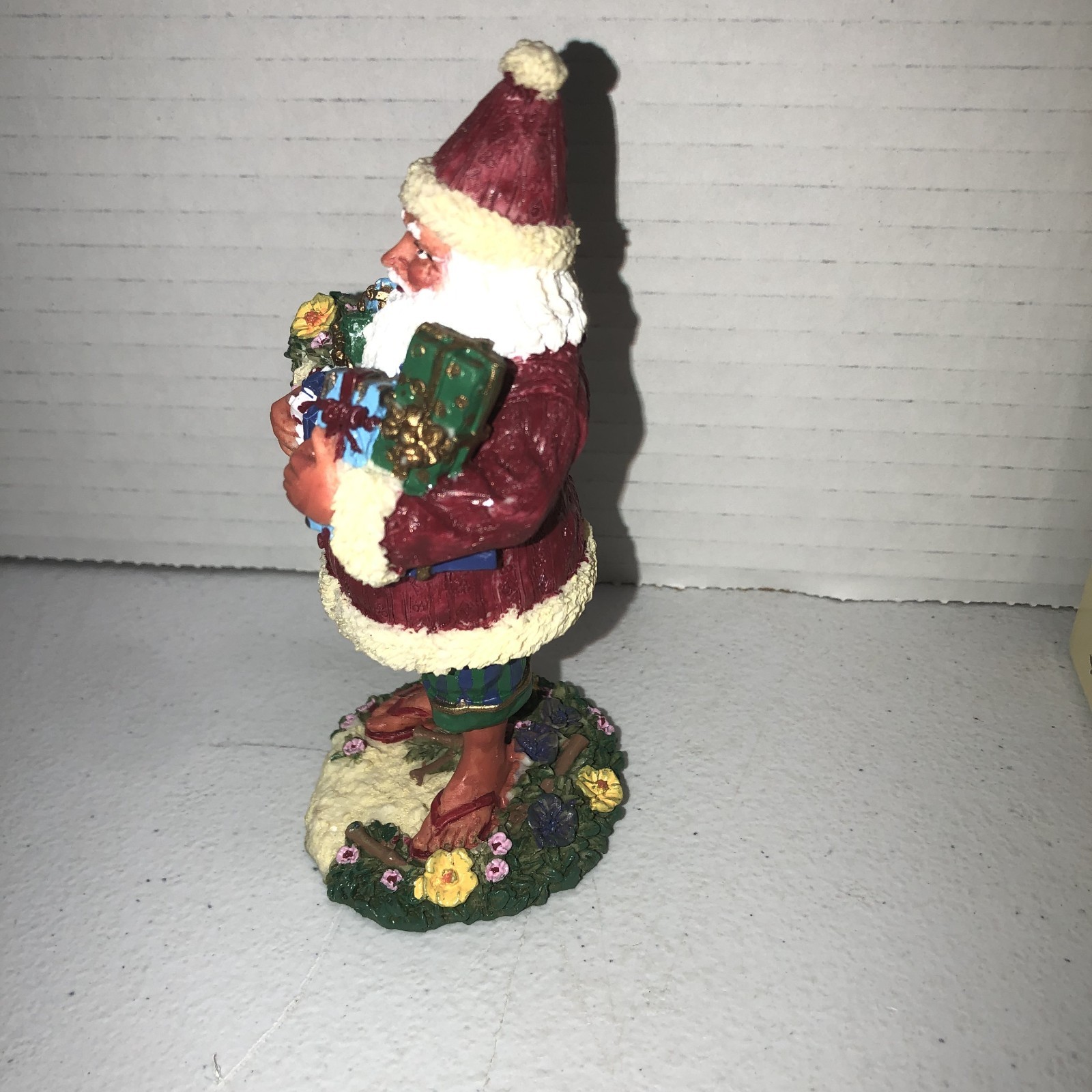 Internation Collection Figure Filipino Santa Claus SC35 1998 Missing Ornament