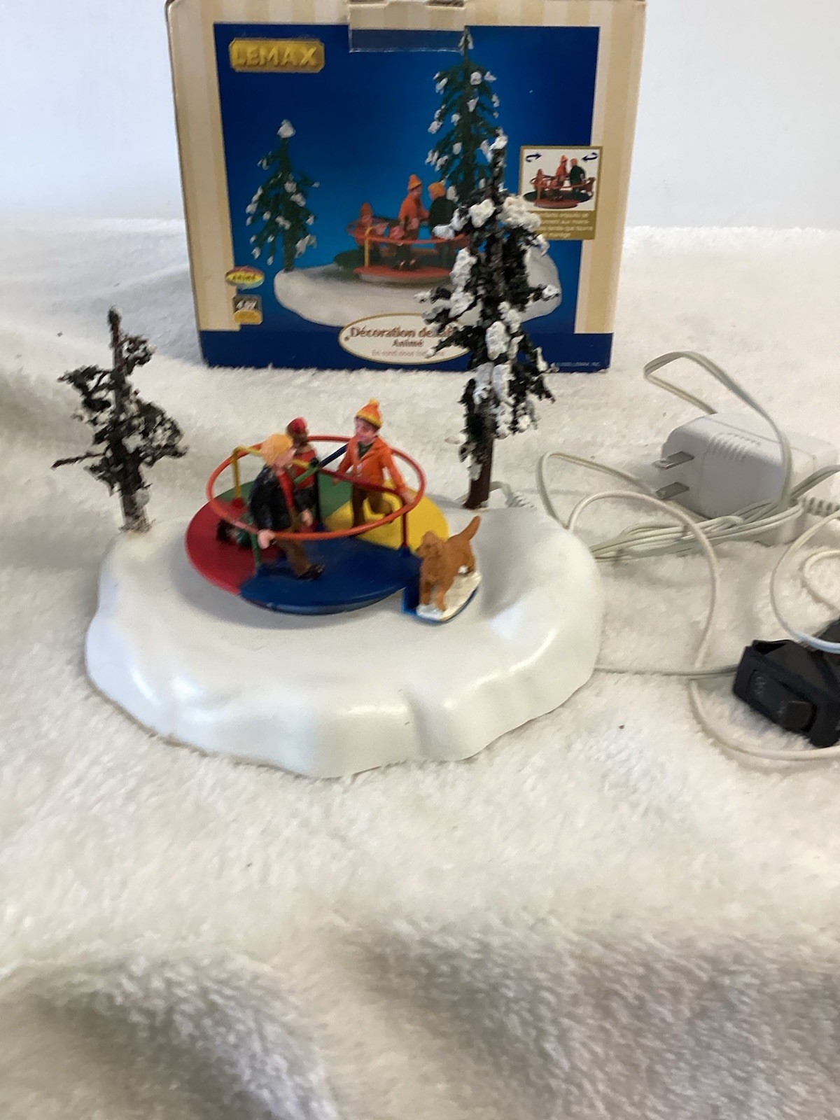Lemax Around We Go Village Table Accent Animation 2005 54326