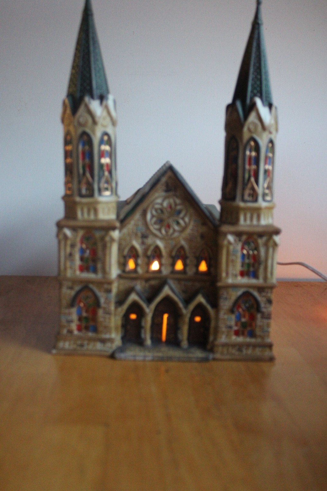 Santa’s Workbench St. Augustinas Cathedral 2001 Lighted with cord