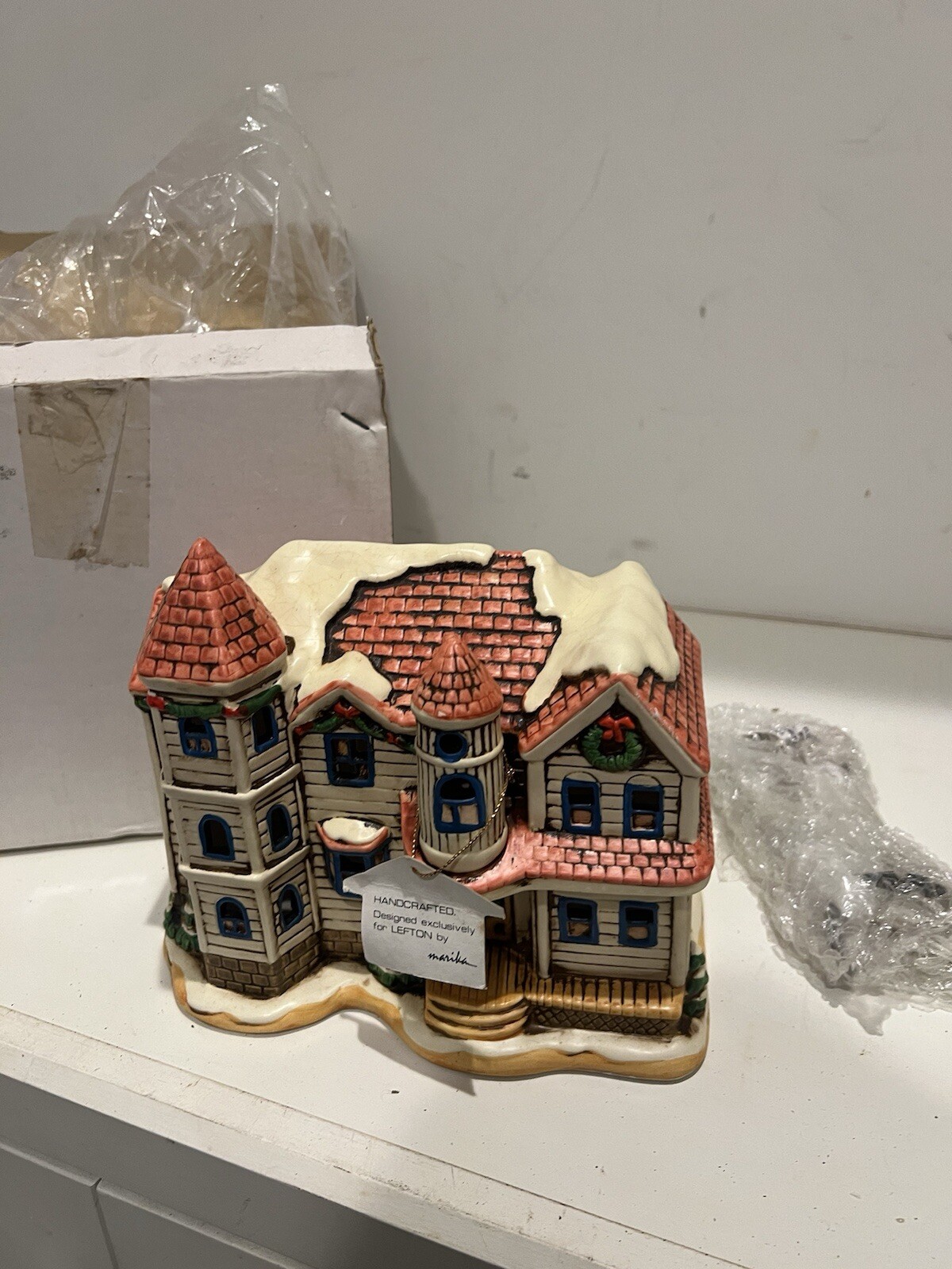 Lefton China Byron Wood The Victoria Village Houses Hand painted 1989 07735