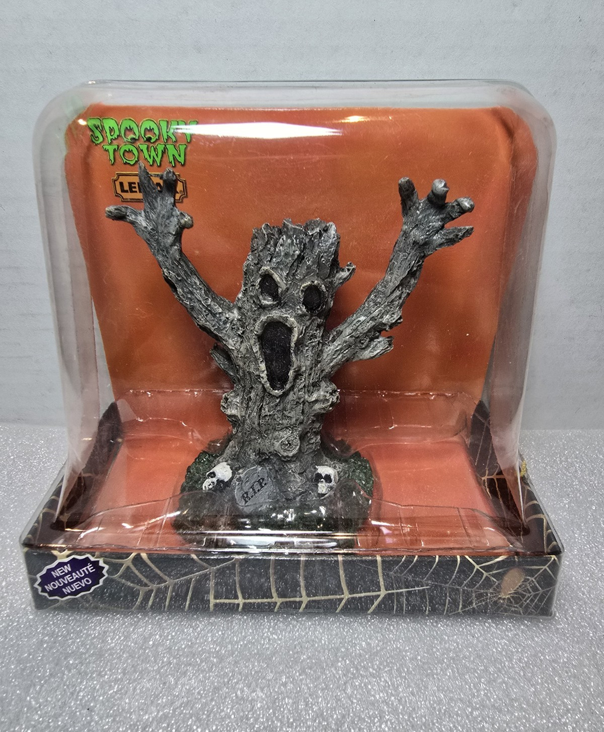 Lemax Spooky Town Halloween Village Trees Monster 43061 New in Package 👻🎃💀
