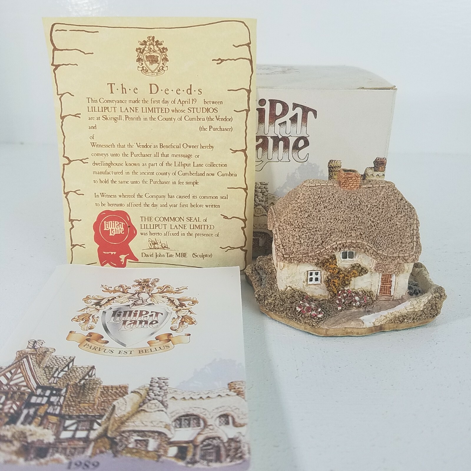 Lilliput Lane Clover Cottage Miniature Grandmacore Cozy Collection w/ Deed & Box