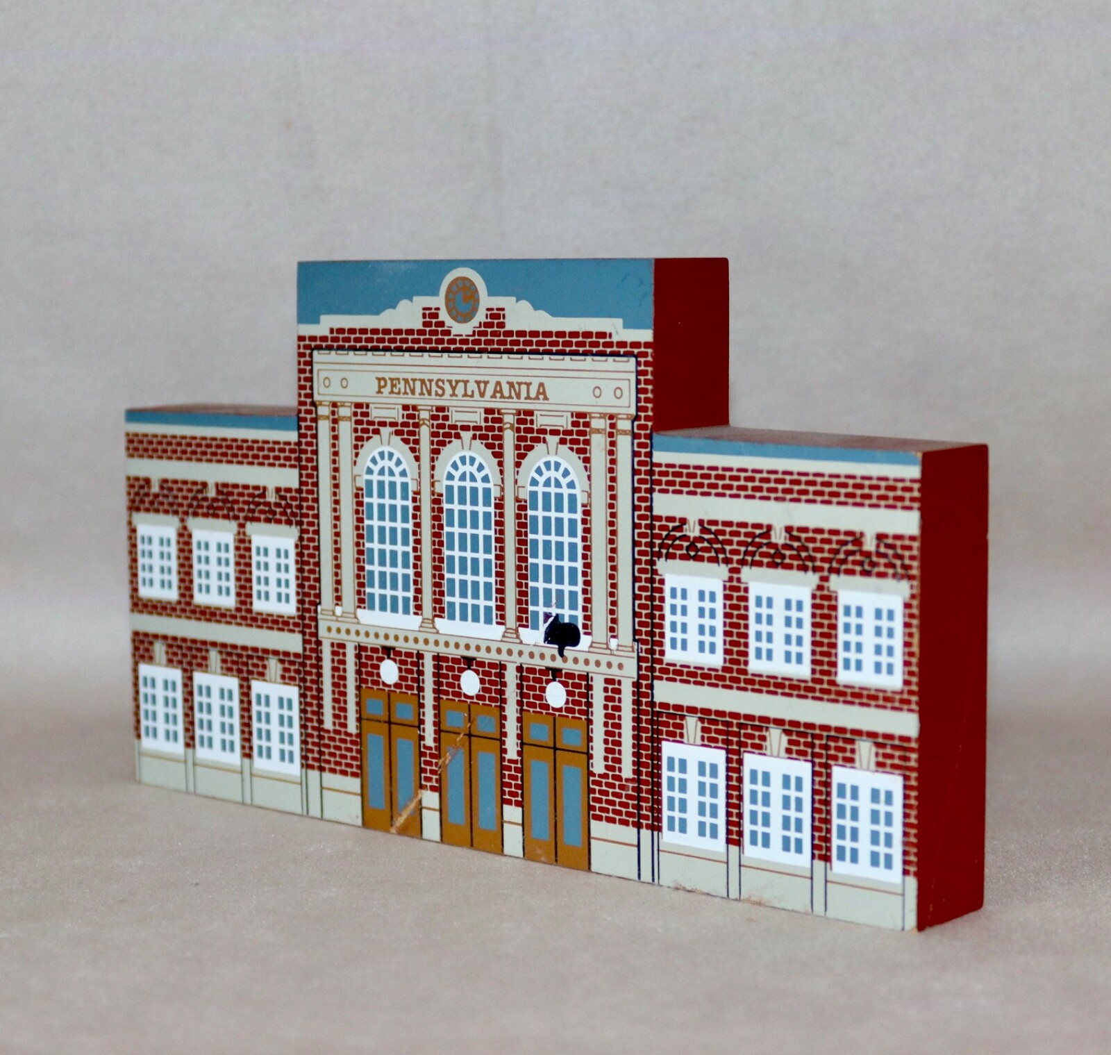 Amtrak Train Station ~ Faline Cat’s Meow 1990 Shelf Sitter Signed ‘90