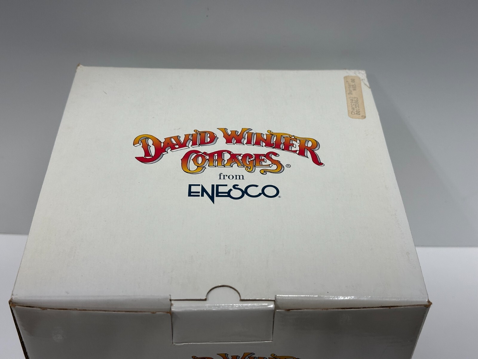 David Winter cottages The Charcoal Burner’s d1026 1998 member only collectible