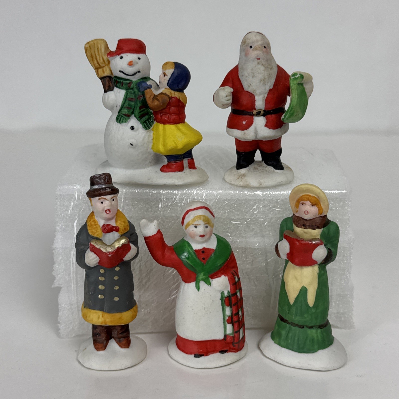 (5) Vtg Lemax Porcelain Christmas Figures – holiday Santa Snowman Carolers decor