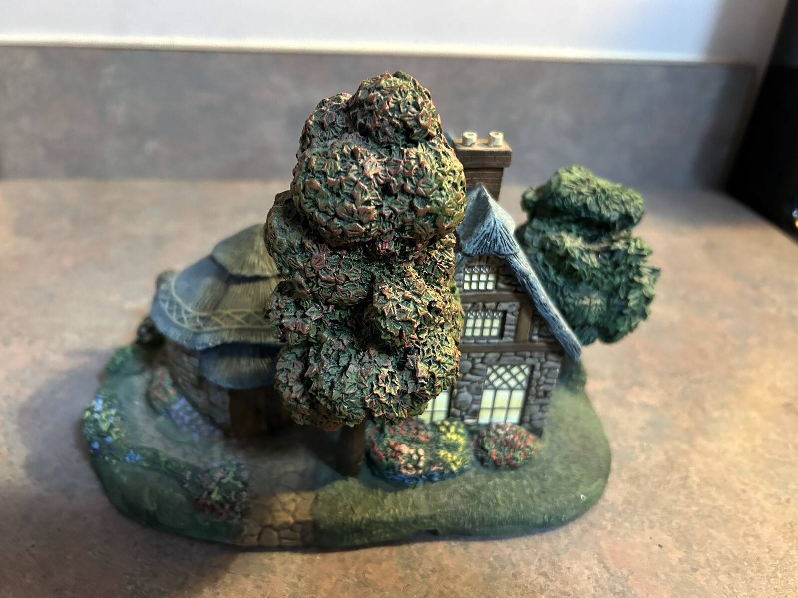 Thomas Kinkade Hawthorne FALBROOKE FLORIST Lamplight Village Light-Up Building