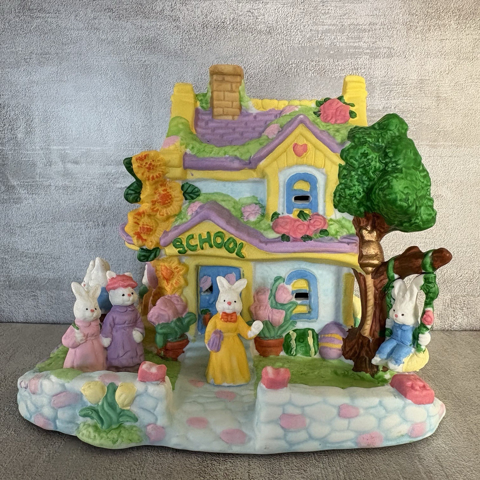 VTG School Cottontale Cottages Hand Painted Porcelain House in original box