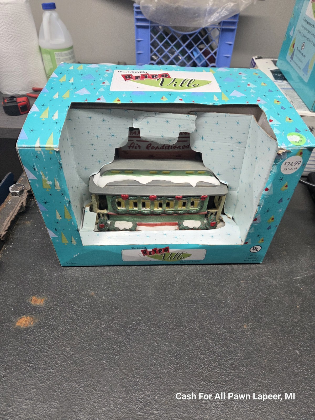 Retro Ville “CLARKS CAFE” Christmas vintage 2005 w box RARE jo-ann village