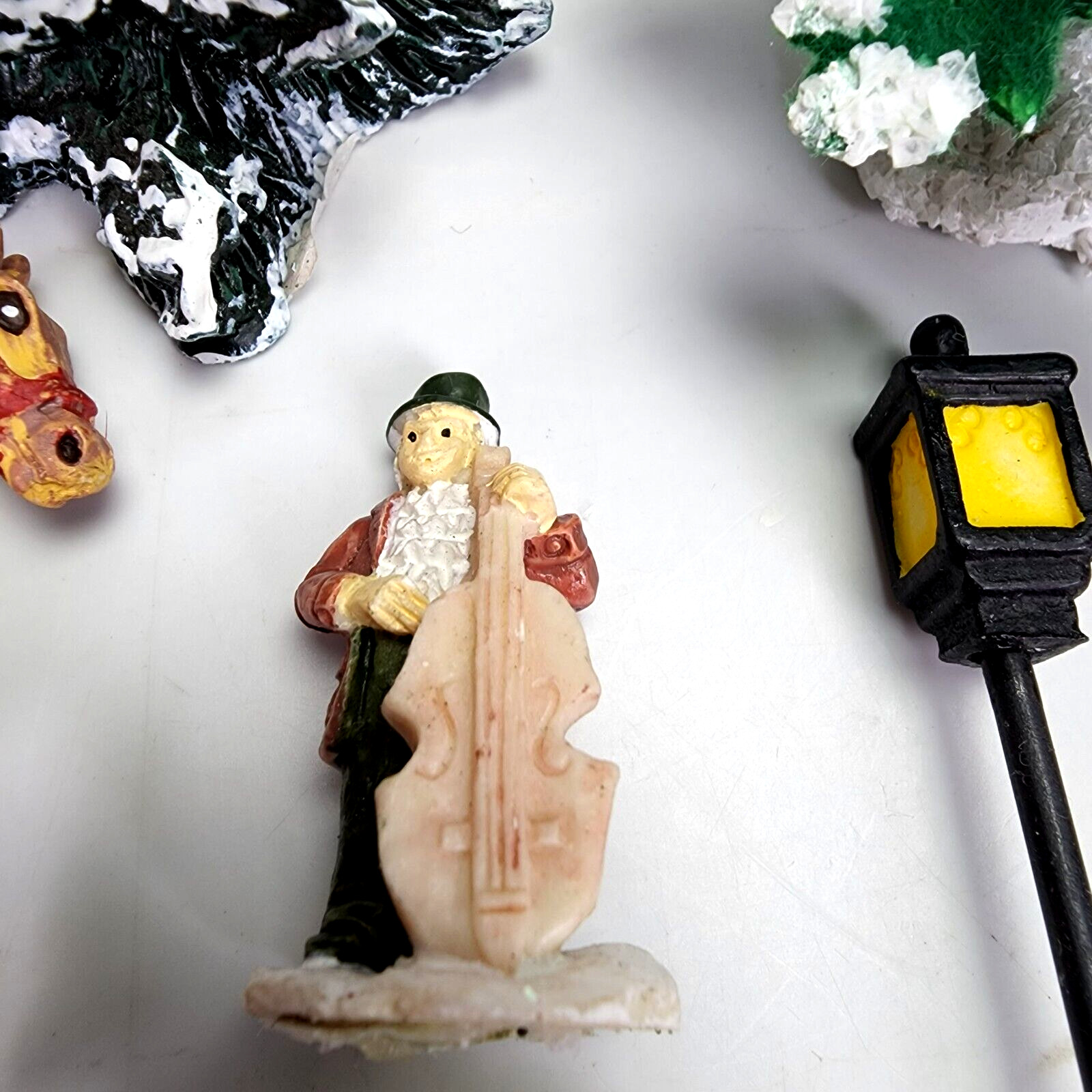 Christmas Village Railroad 7 Accessories Tree Horse Model Railroad Lamp Post Vtg