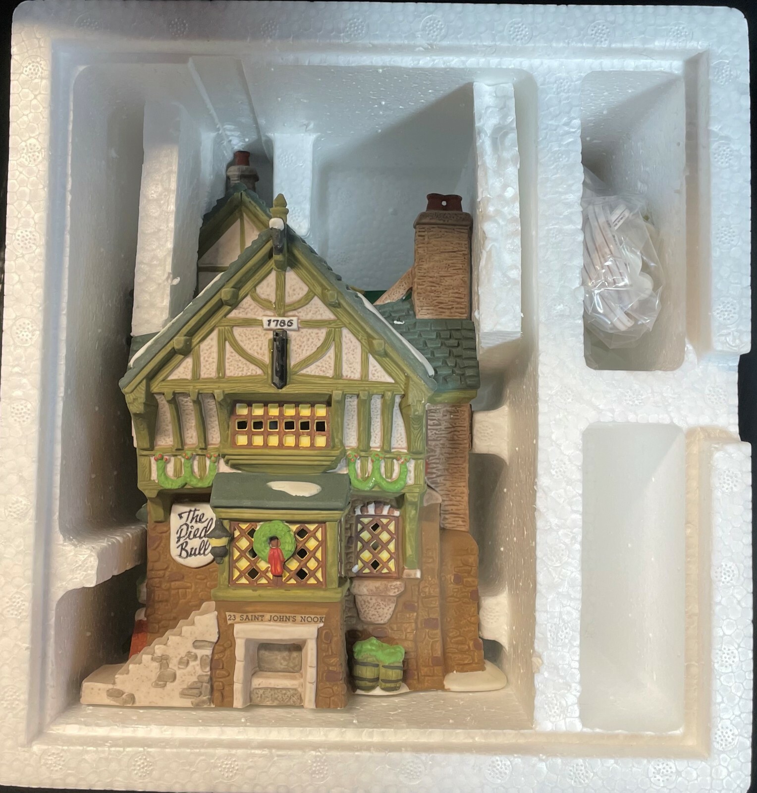 5751-7 Dept. 56 Dickens’ Village “The Pied Bull Inn” 2nd Ed 1993 NIB Vintage Box