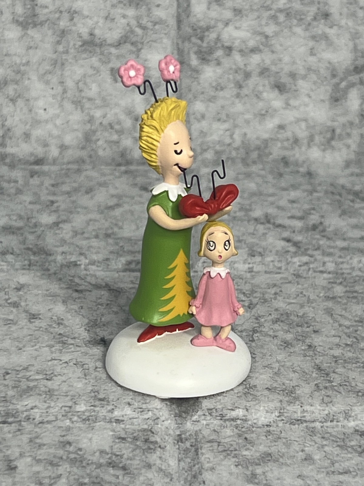 Department 56 The Grinch Dr Seuss Cindy-Lou Who’s Surprise – NEW