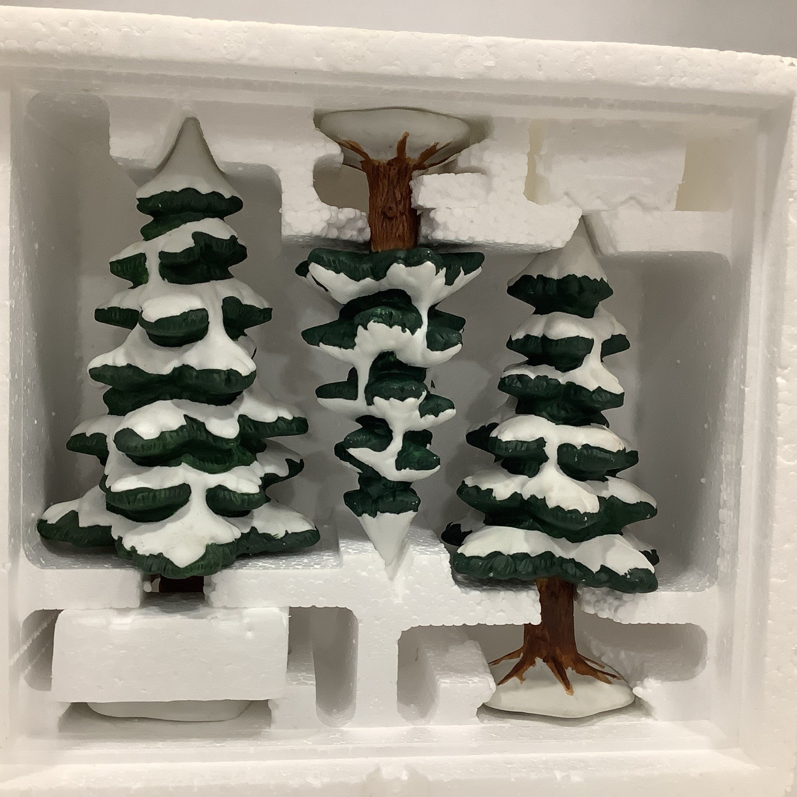 Lemax Hearthside Village #53159 Porcelain Pine Tree Set Of 3 1995