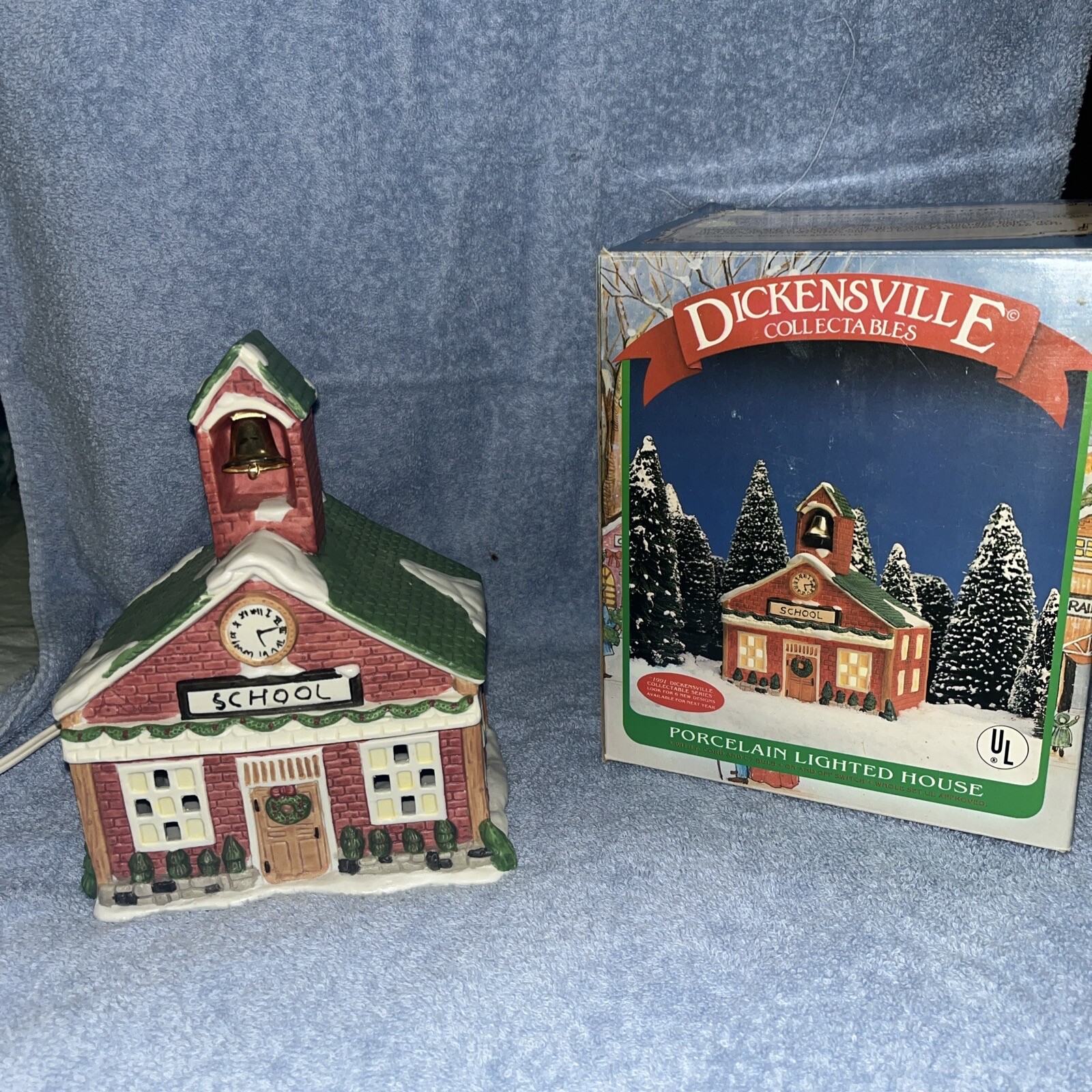 Noma Kids Dickensville Collectible Lighted House / School Christmas Winter