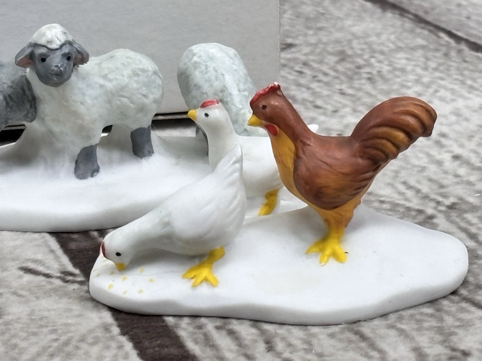 Department 56 Heritage Village Christmas Friends & Farm Animals Accessory Lot