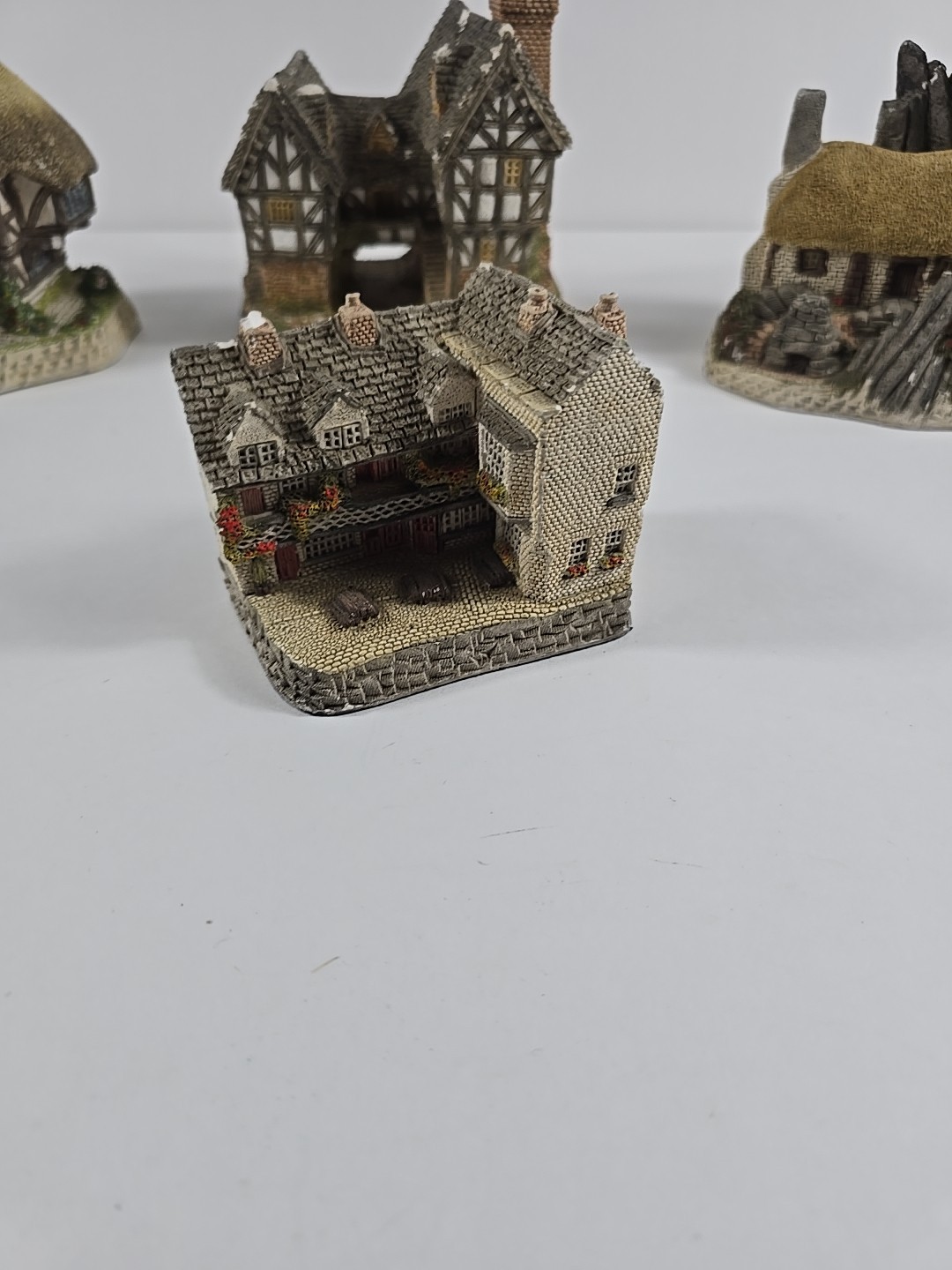 David Winter Vintage Minatures Lot Of 4