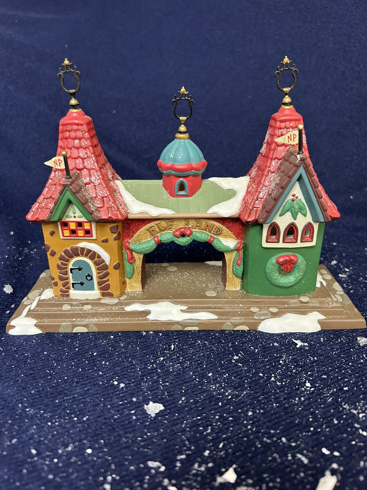 The Heritage Village Collection Dept 56 NorthPoleSeries Welcome to ElfLand 56431