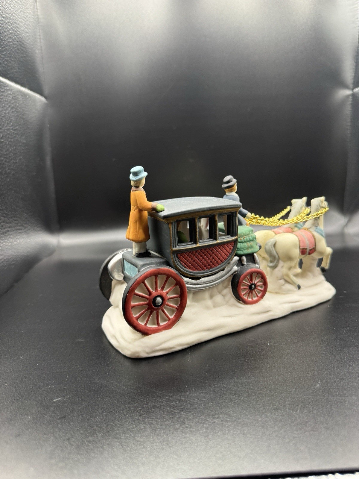 Dickens Collectables Porcelain Carriage Horse Drawn 1997 #385-0856 NIB