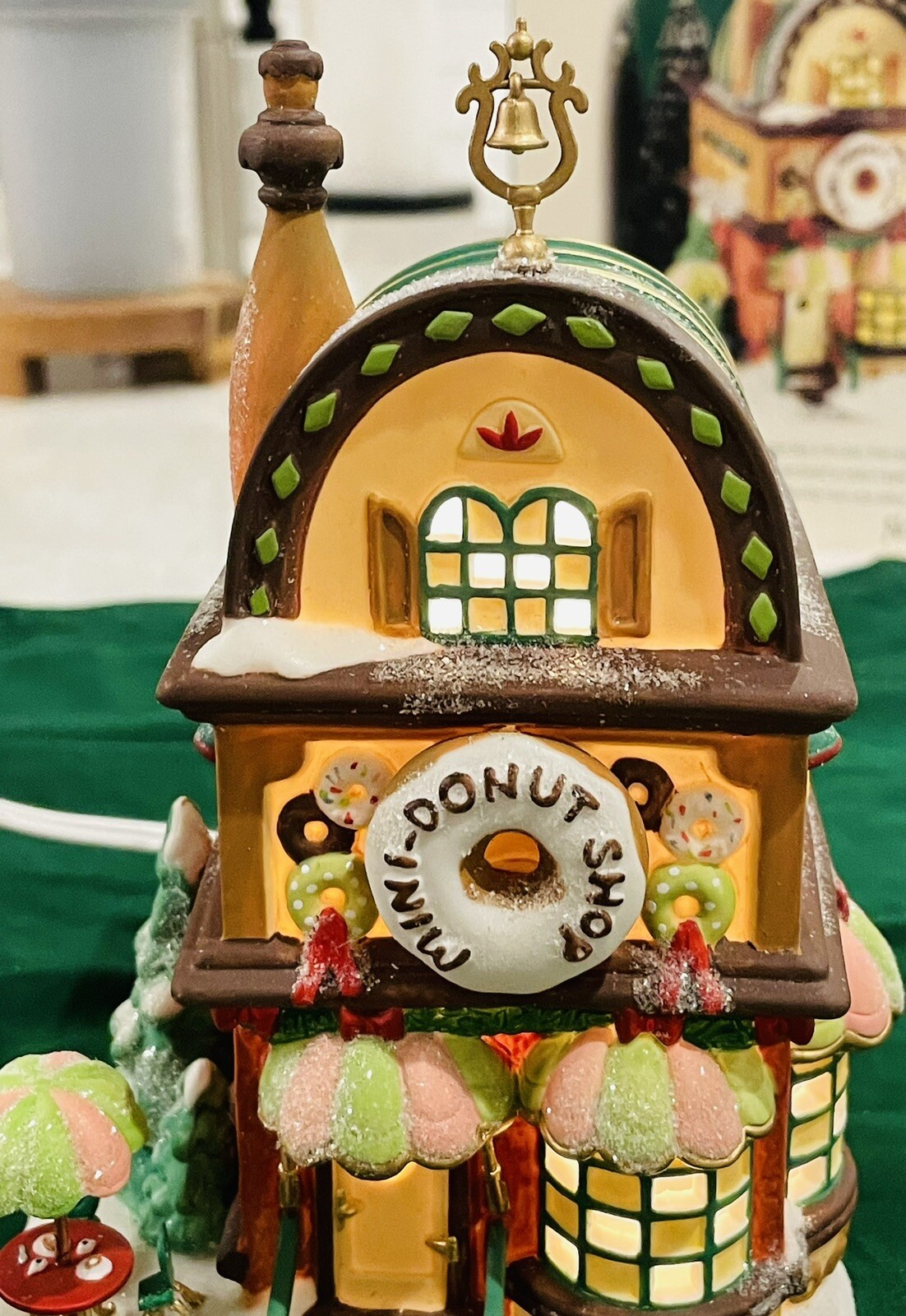 Department 56 North Pole ElfLand Mini- Donut Shop #56702