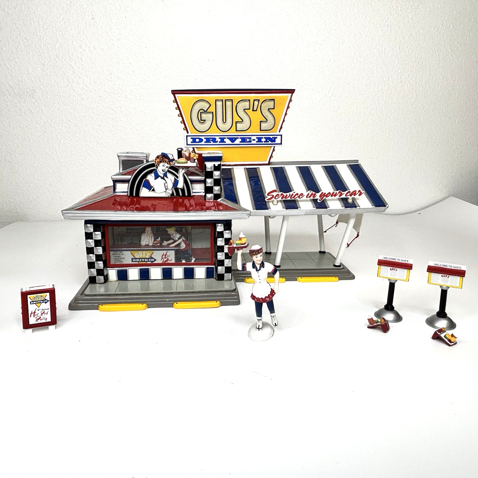 VTG Dept 56 Original Snow Village – GUS’S DRIVE-IN – Set of 7 in Box – 55067