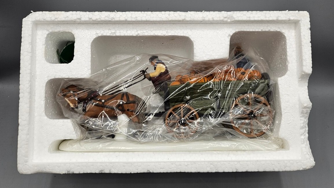 DEPT 56 Retired 1995 Heritage Village Fall HARVEST PUMPKIN HORSE WAGON 56591