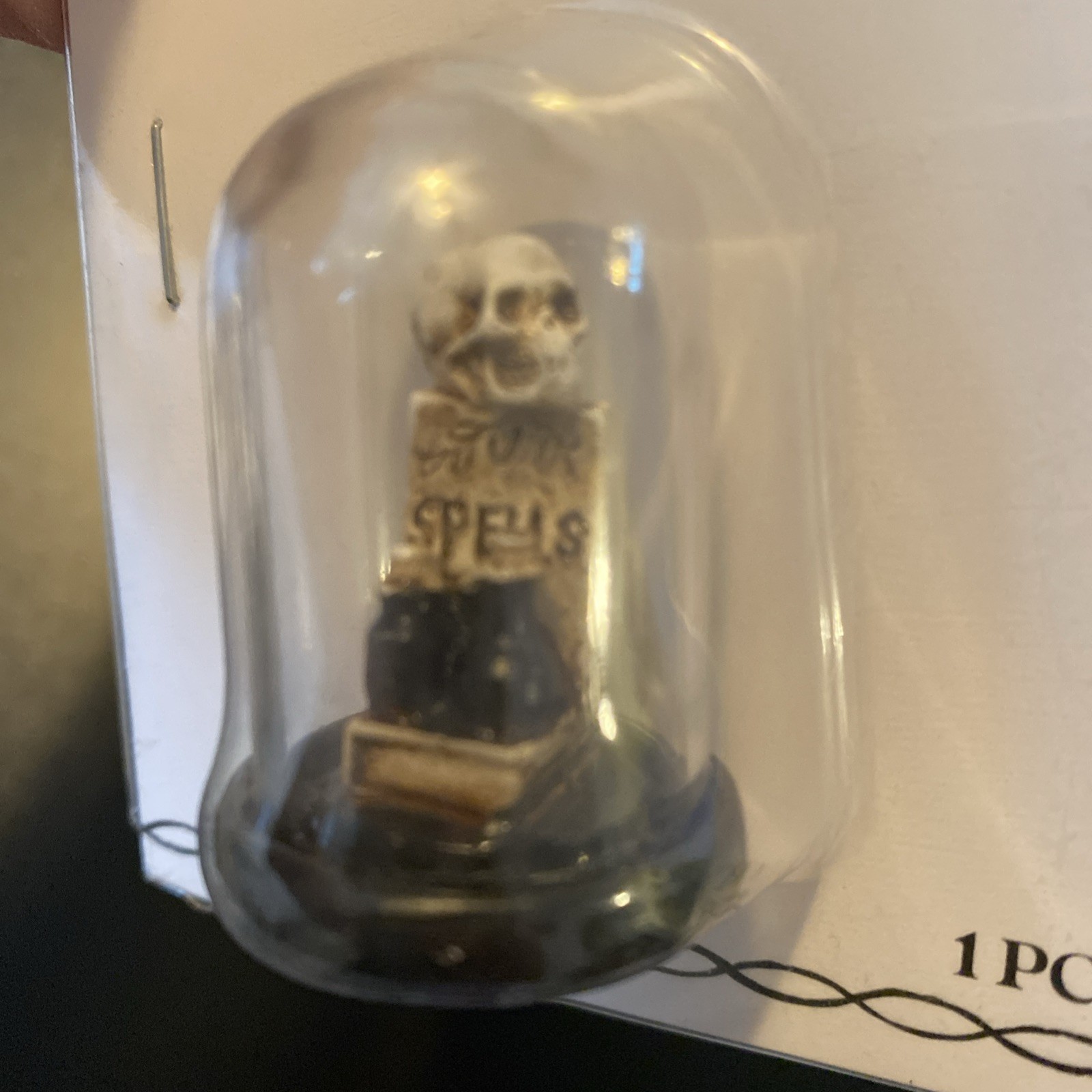 ASHLAND HALLOWEEN MINIATURES SKULL & BOOKS IN CLOCHE ~ NEW IN PKG 2025