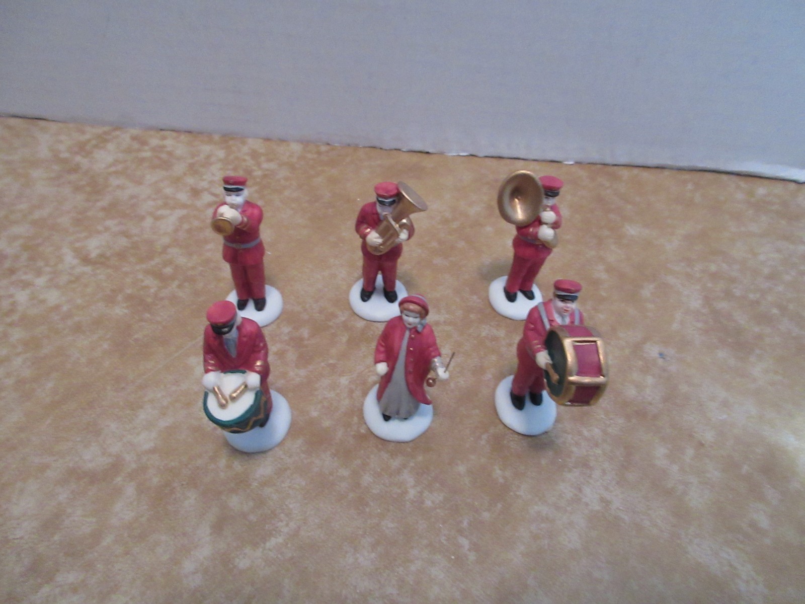 Dept. 56 1988 Heritage CIC Salvation Army Band #5985-4 6 Pc. Set