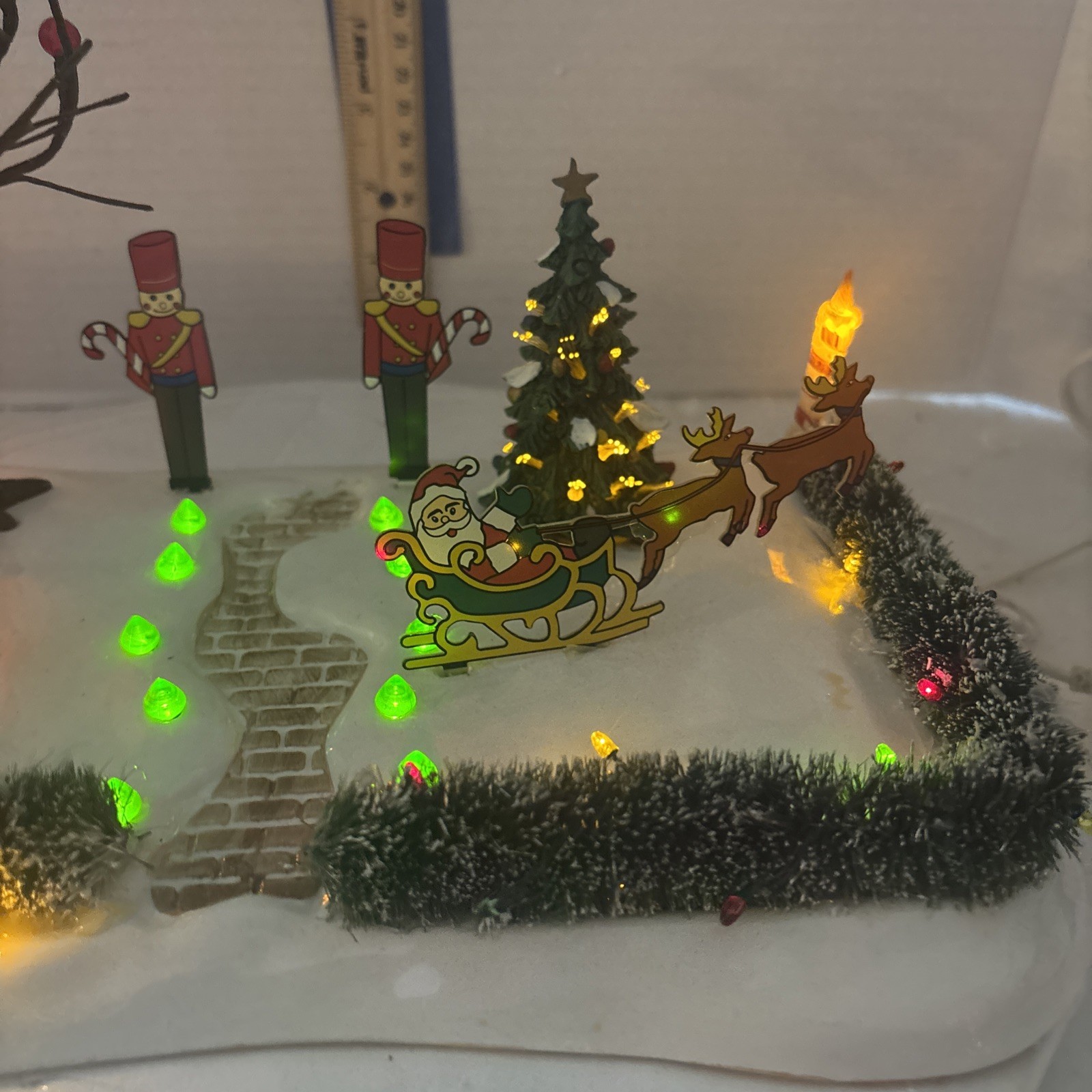Frosted Fun Lemax Christmas Lighted Festive Front Yard Soldier Santa Village ’03